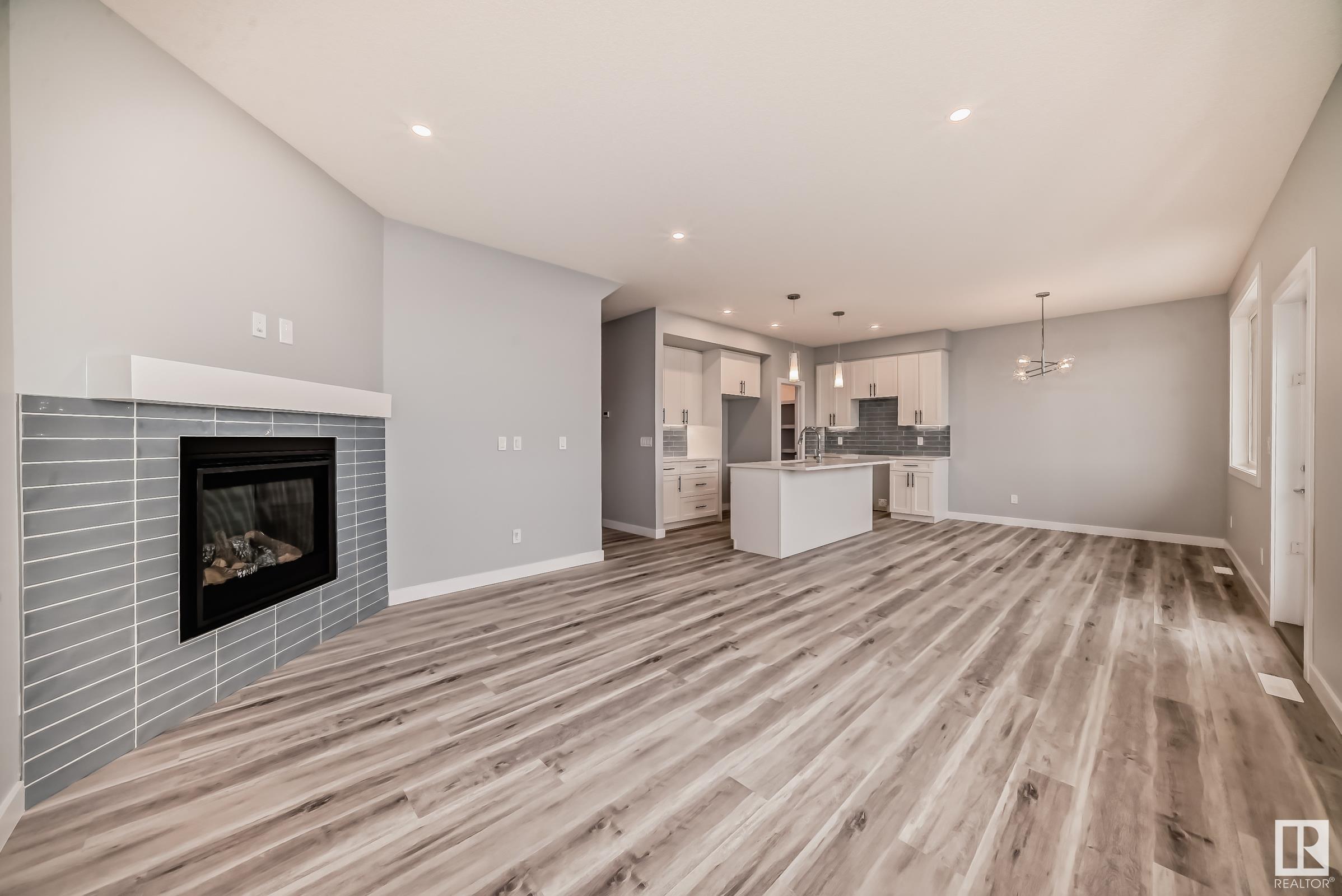 Photo 12 at 10238 92a Avenue, Morinville