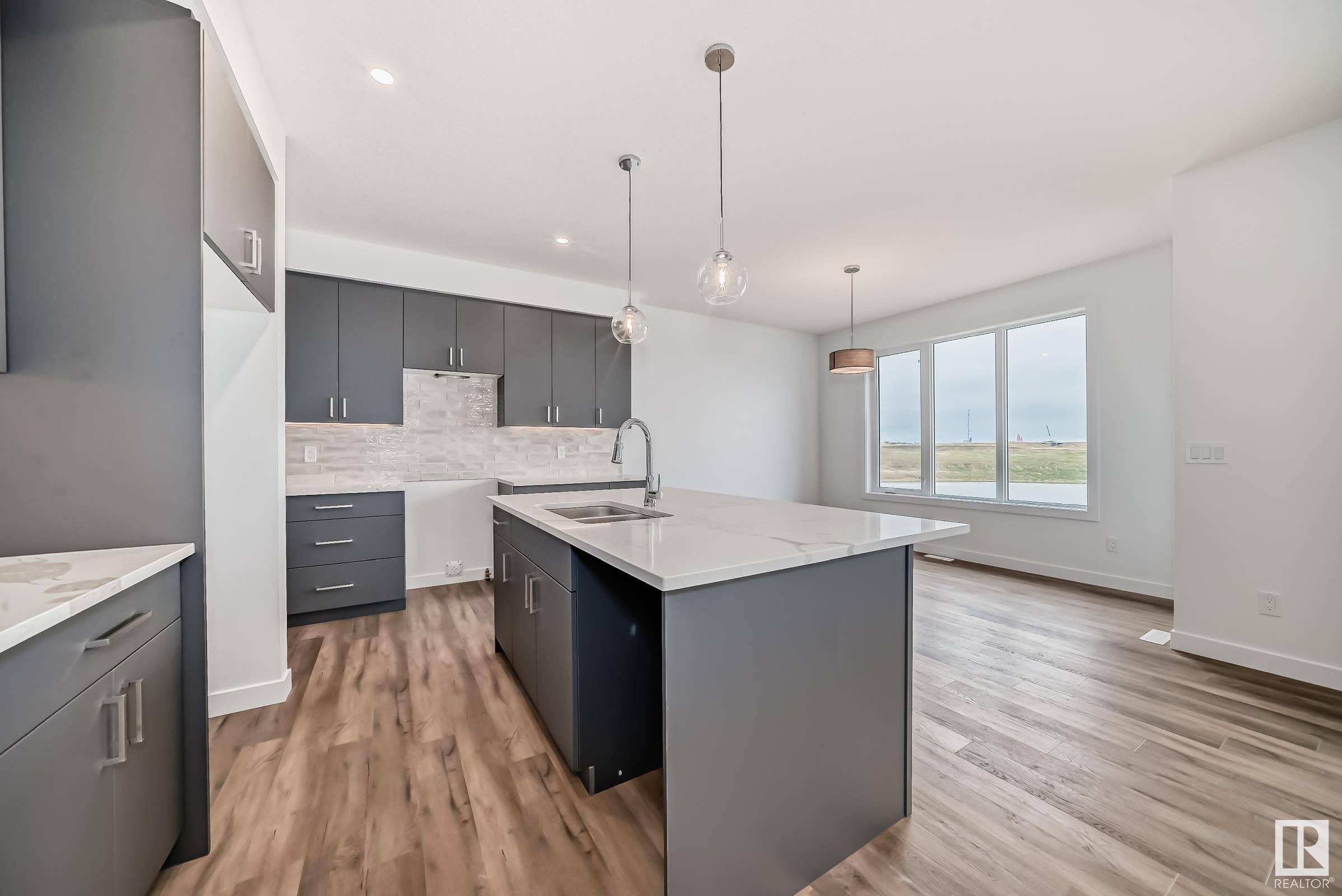 Photo 12 at 10226 92a Avenue, Morinville