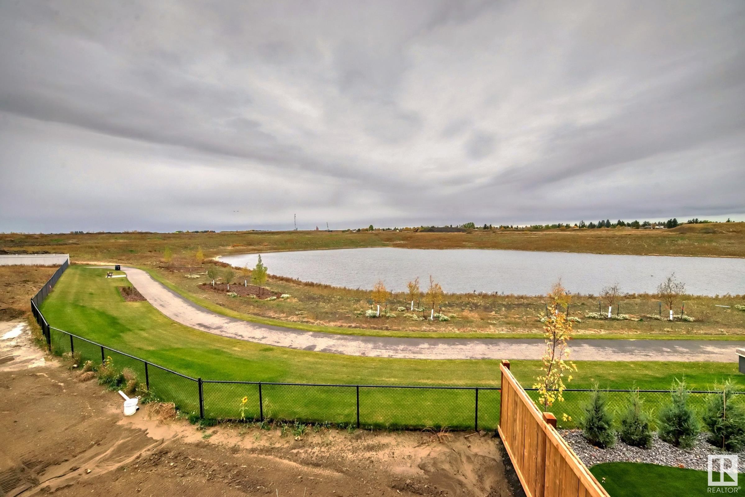 Photo 20 at 10226 92a Avenue, Morinville