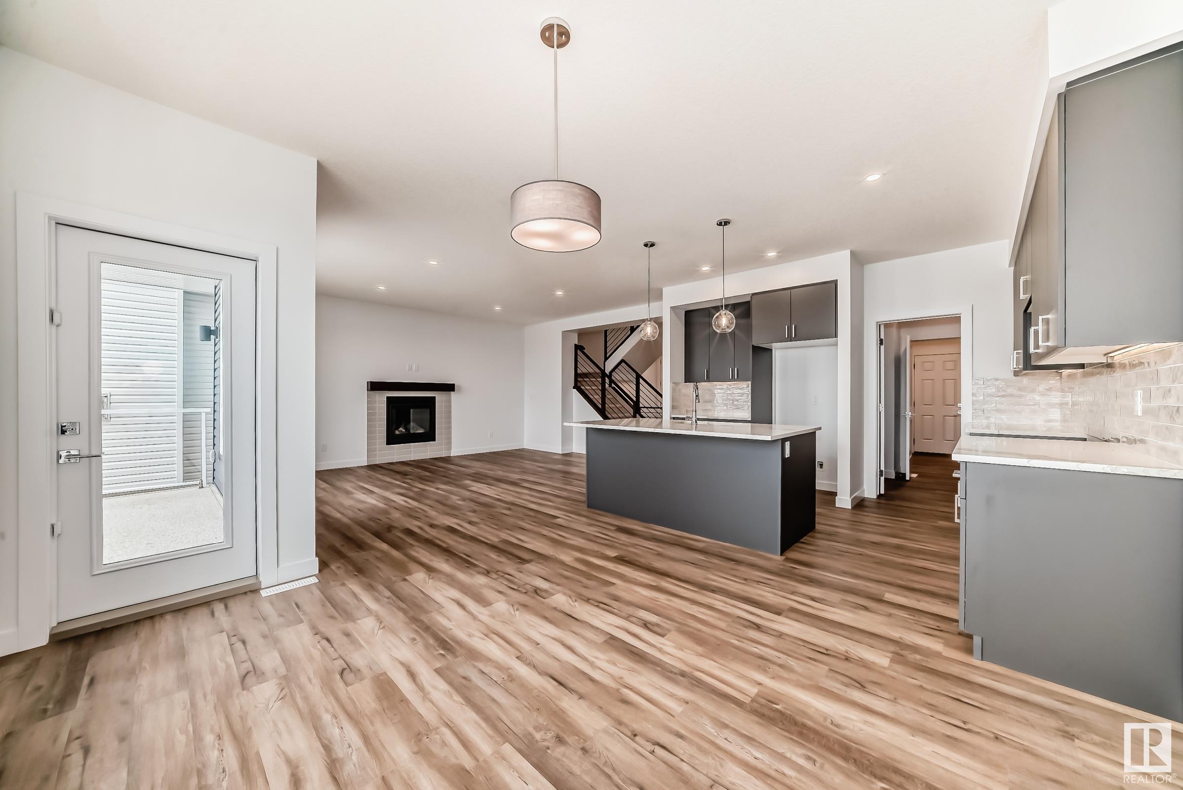 Photo 21 at 10226 92a Avenue, Morinville