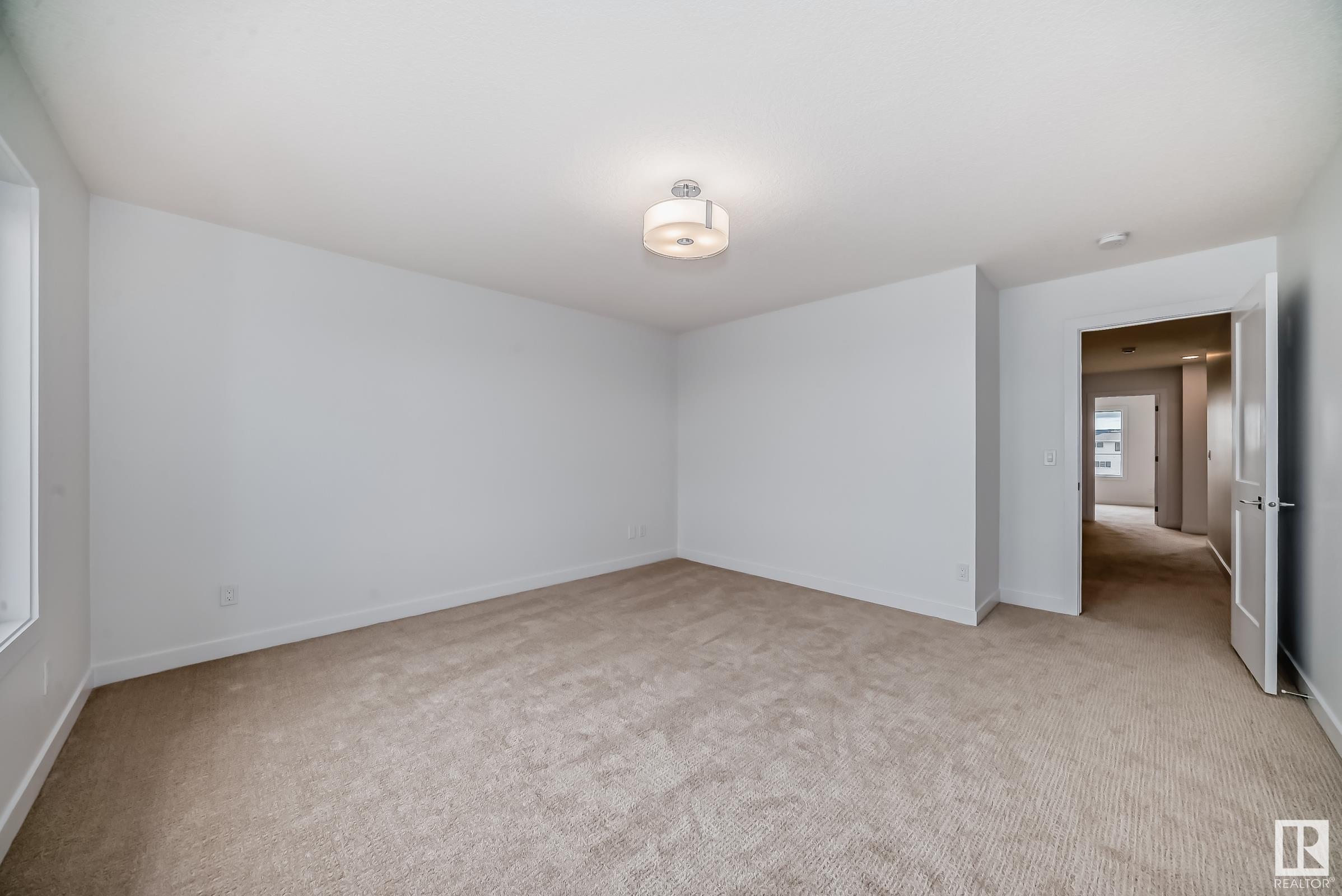 Photo 31 at 10226 92a Avenue, Morinville