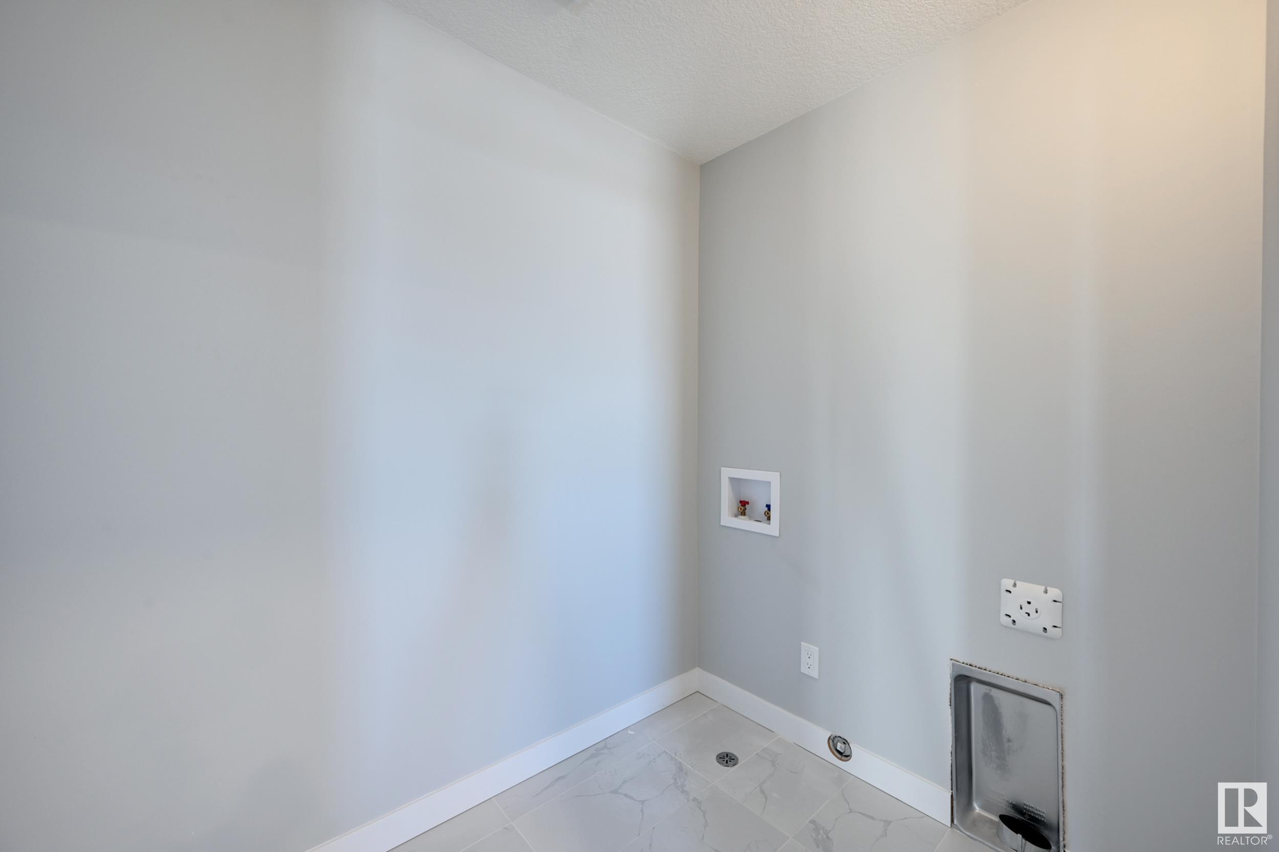 Photo 22 at 10214 92a Avenue, Morinville