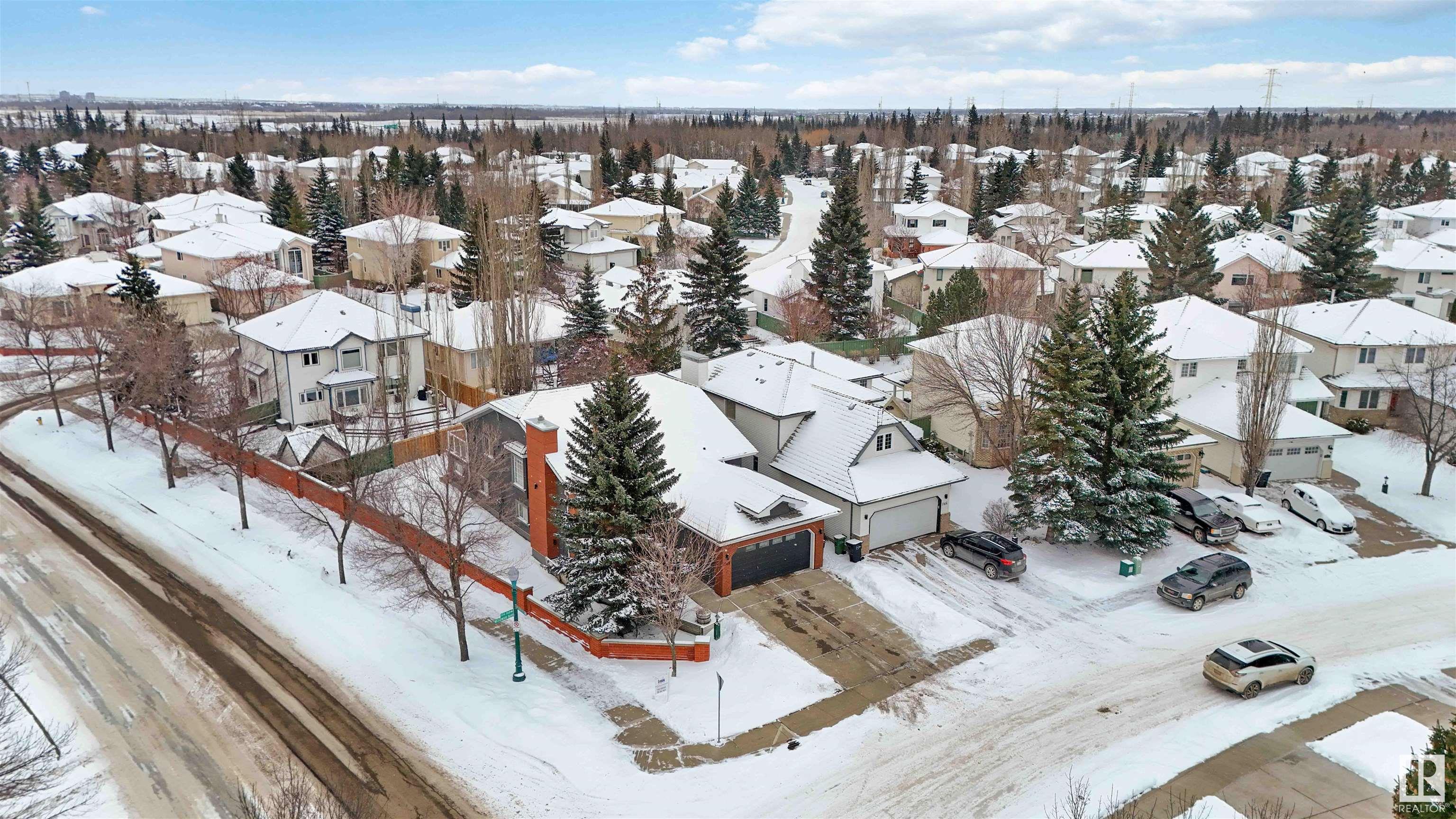 http://cdnparap120.paragonrels.com/ParagonImages/Property/p12/RAE/225339135/53/0/0/04c464150561dbe25fa56525aef1f619/1/30f4d15f419ed2fc73d4a47d24ca6edc/225339135-58409da6-b0e9-4369-b40d-71116c9fdfe9.JPG