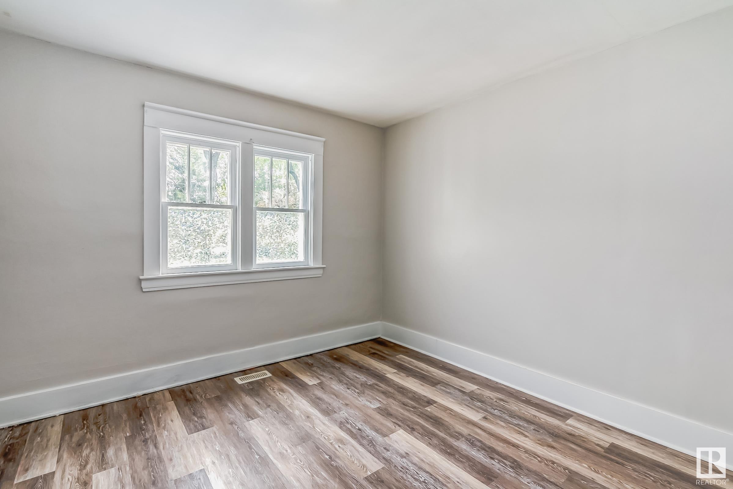Photo 31 at 11164 97 Street NW, Spruce Avenue, Edmonton
