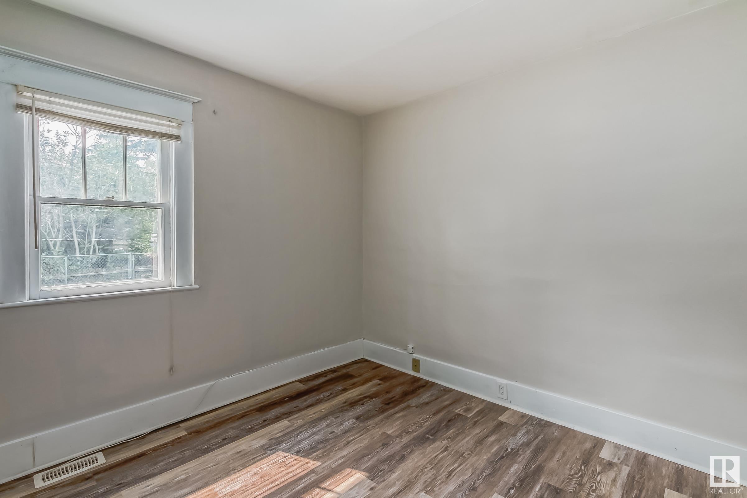 Photo 33 at 11164 97 Street NW, Spruce Avenue, Edmonton