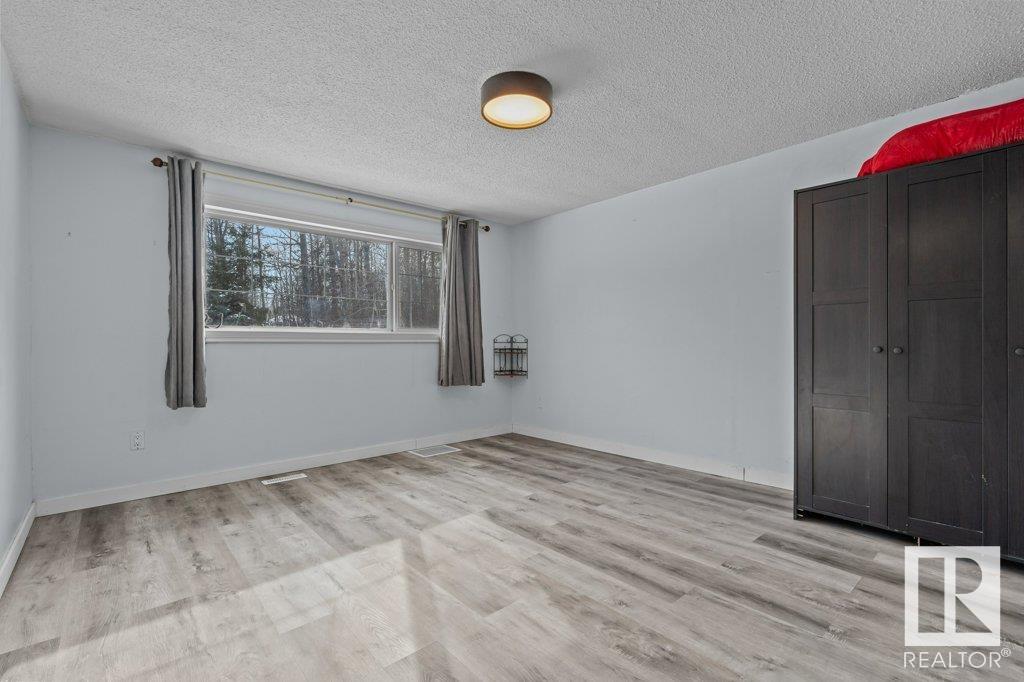 Photo 24 at 4 - 54113 Rge Road 13, Parkland Heights, Rural Parkland County