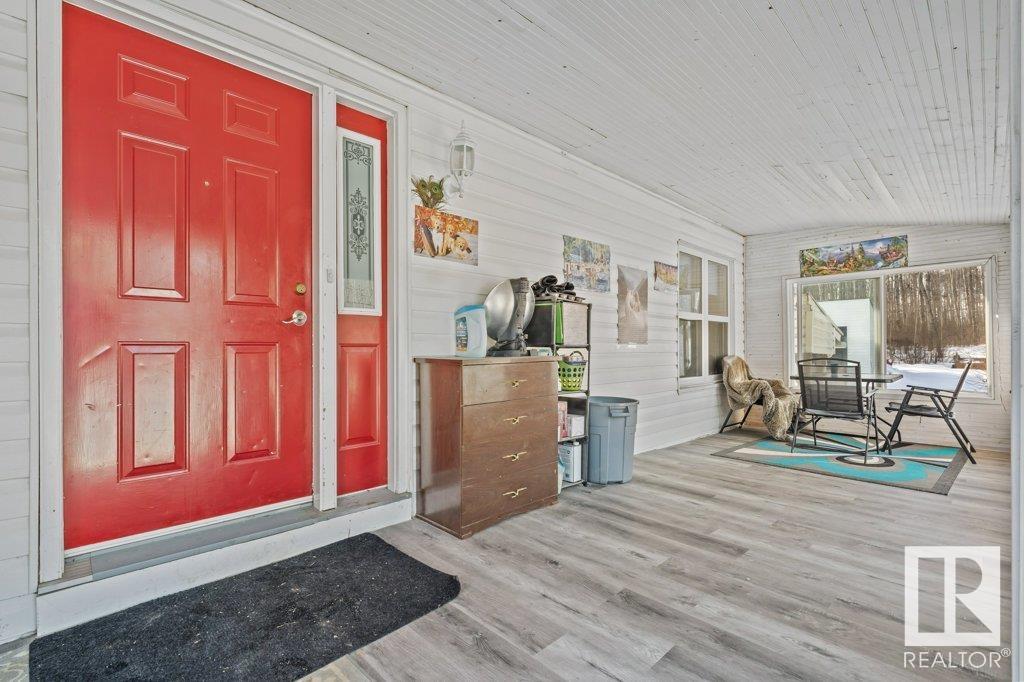 Photo 7 at 4 - 54113 Rge Road 13, Parkland Heights, Rural Parkland County