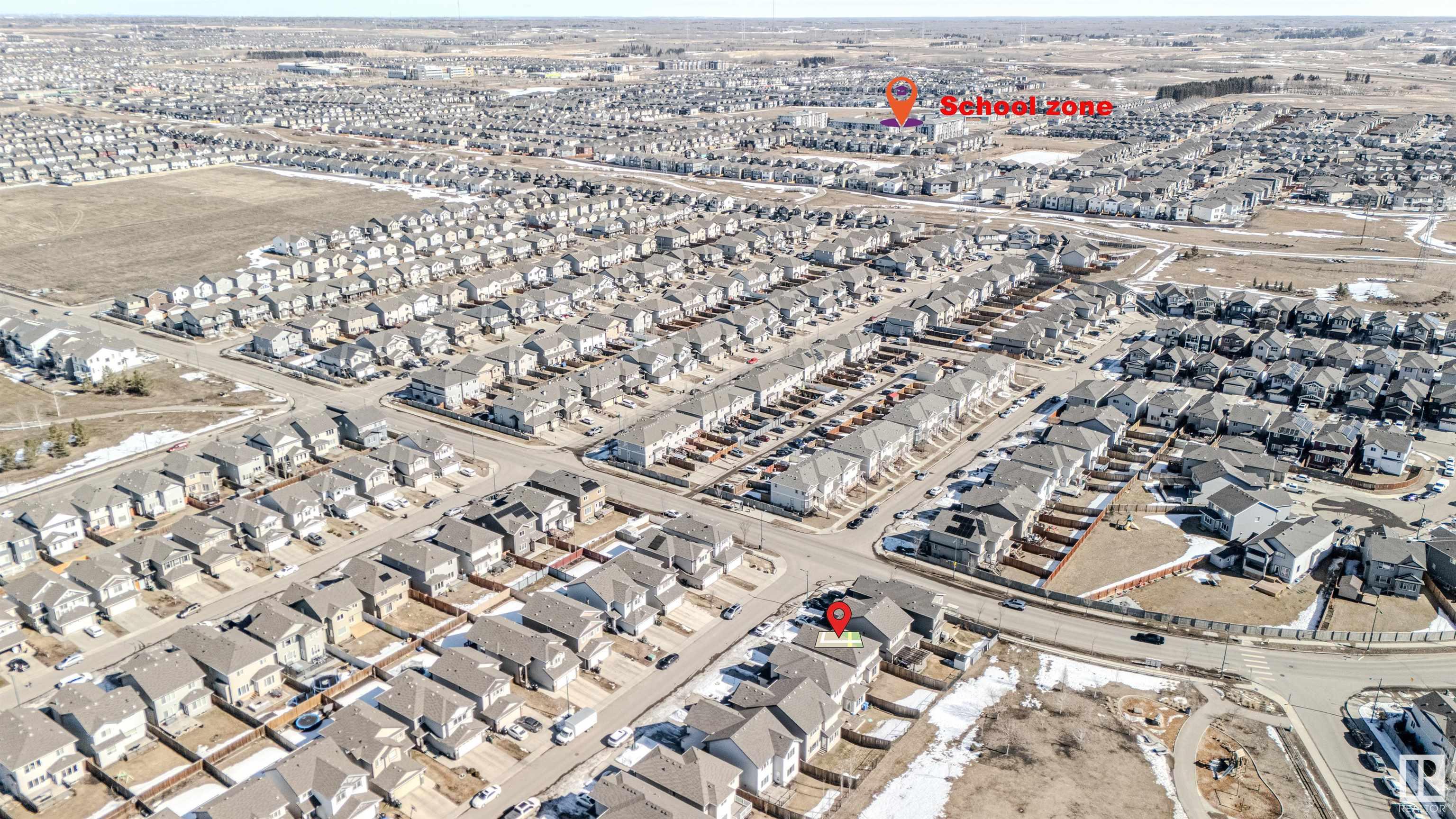 http://cdnparap120.paragonrels.com/ParagonImages/Property/p12/RAE/225340247/44/0/0/111977ae494dc429eb004cadc9bec4d1/1/dbf378041f7a02d3eaf9e305991e5772/225340247-38cf2b88-078d-491b-be5f-ec10e41807e3.JPG