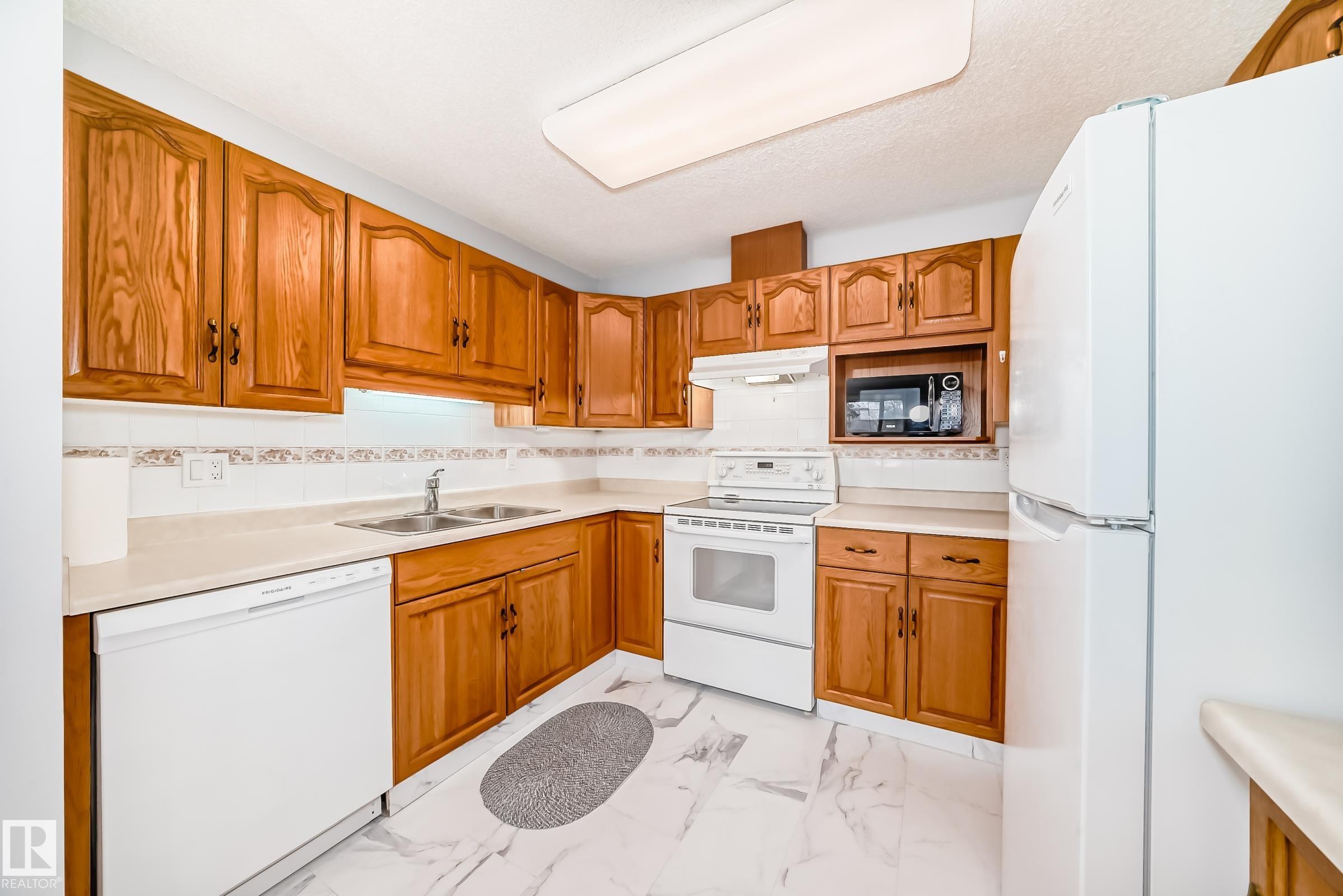 Photo 9 at 302 - 13450 114 Avenue NW, Woodcroft, Edmonton