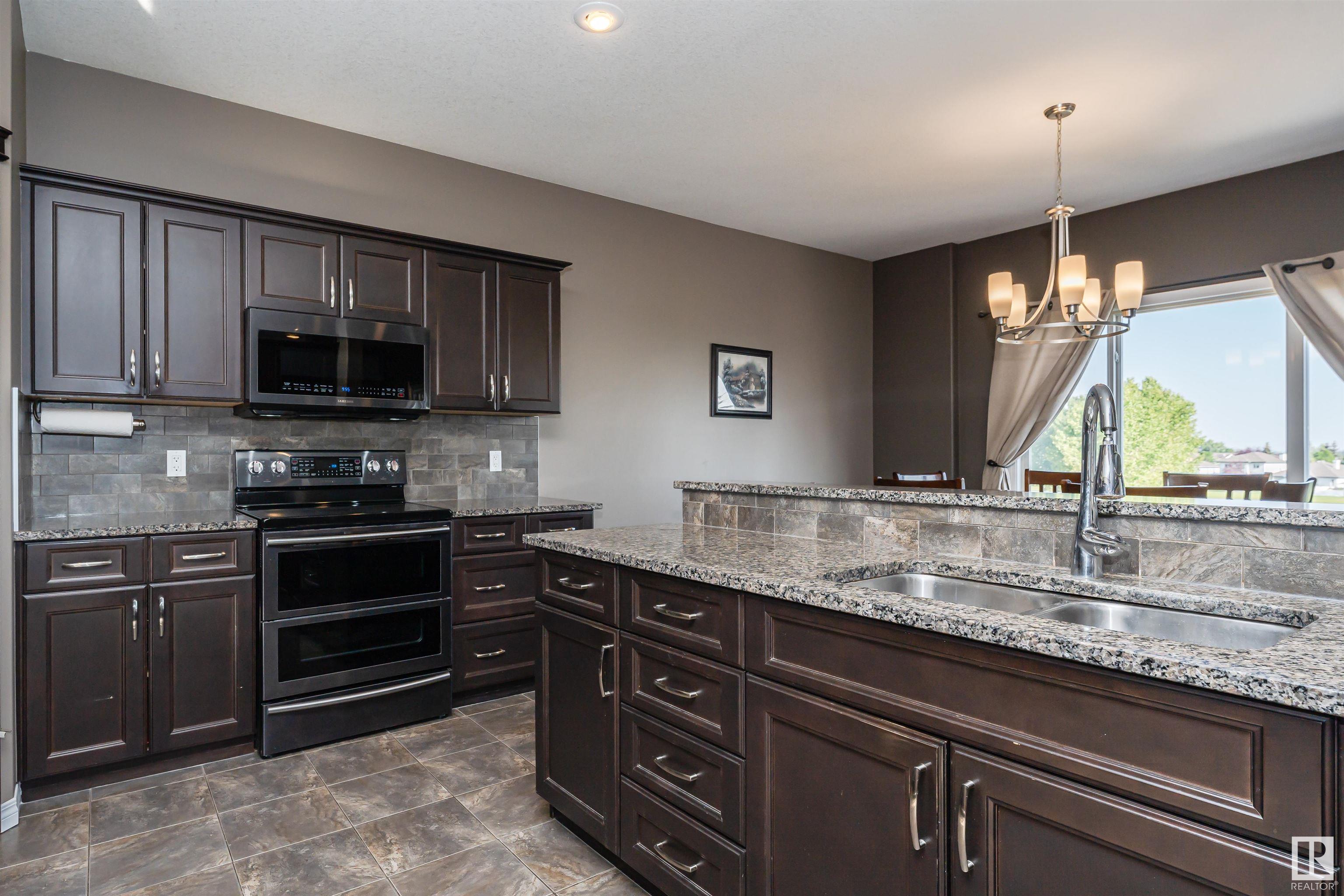 Photo 29 at 72 Rue Blanchard, Coloniale Estates, Beaumont