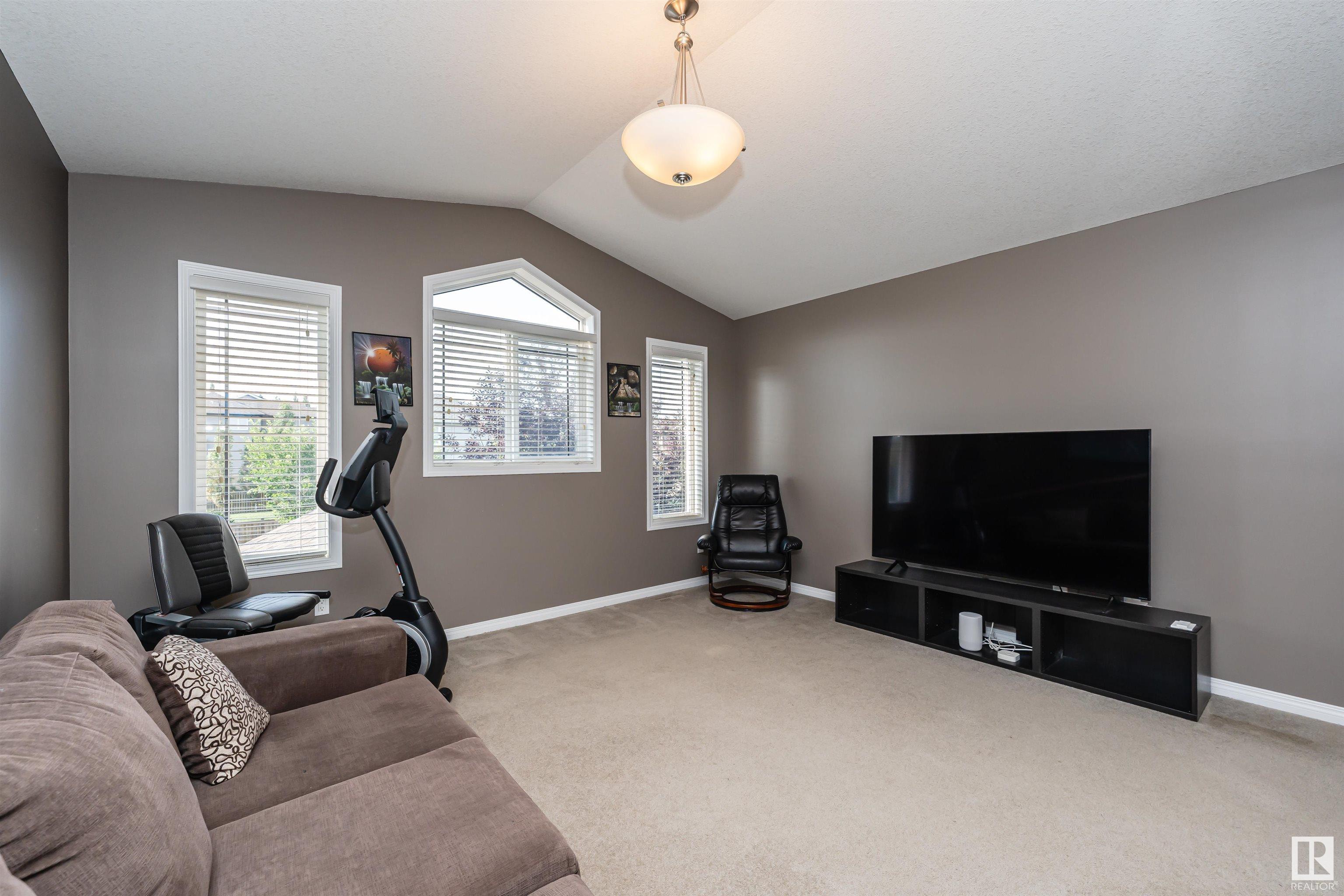 Photo 7 at 72 Rue Blanchard, Coloniale Estates, Beaumont