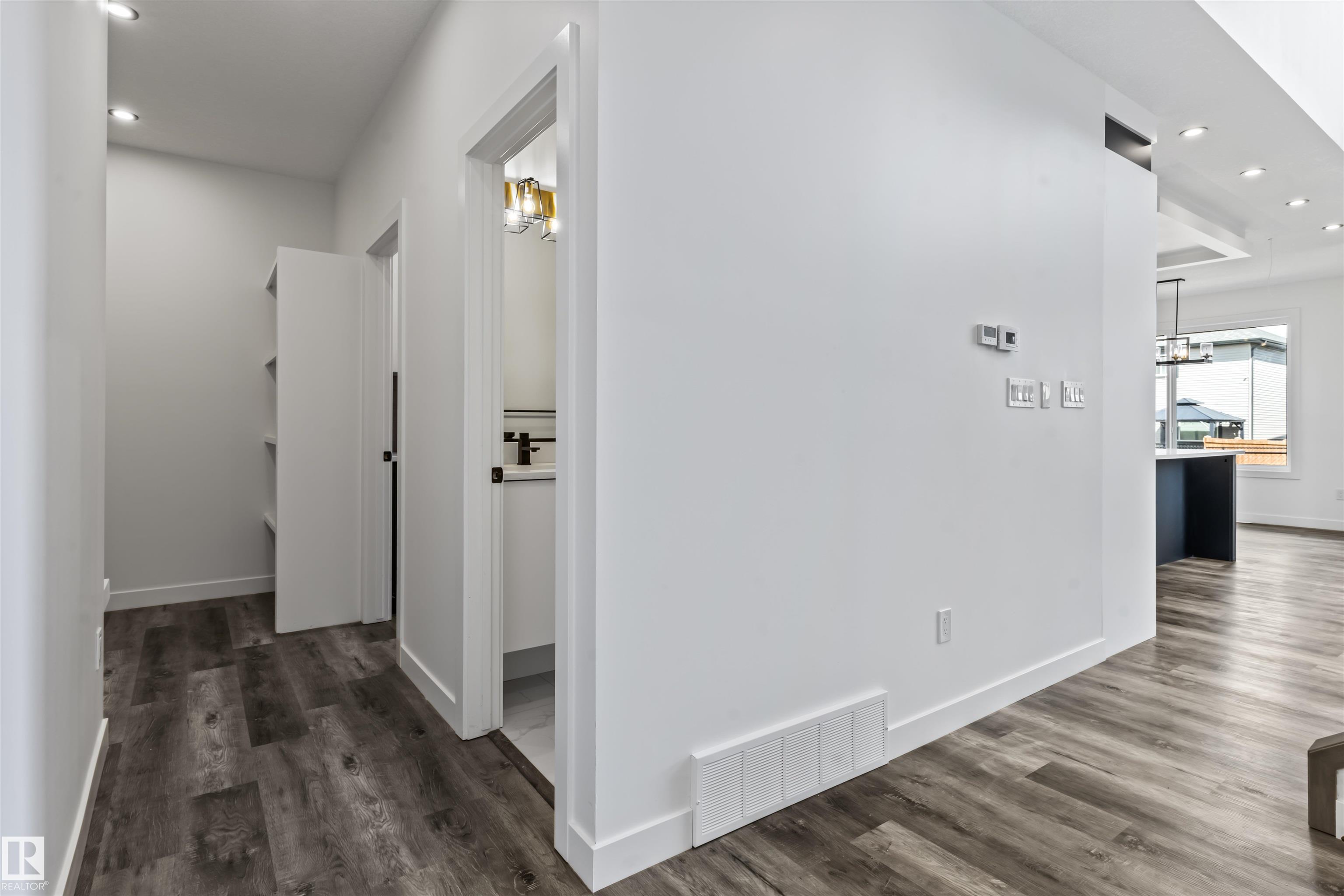 Photo 11 at 210 Crystal Creek Drive, Crystal Creek, Leduc