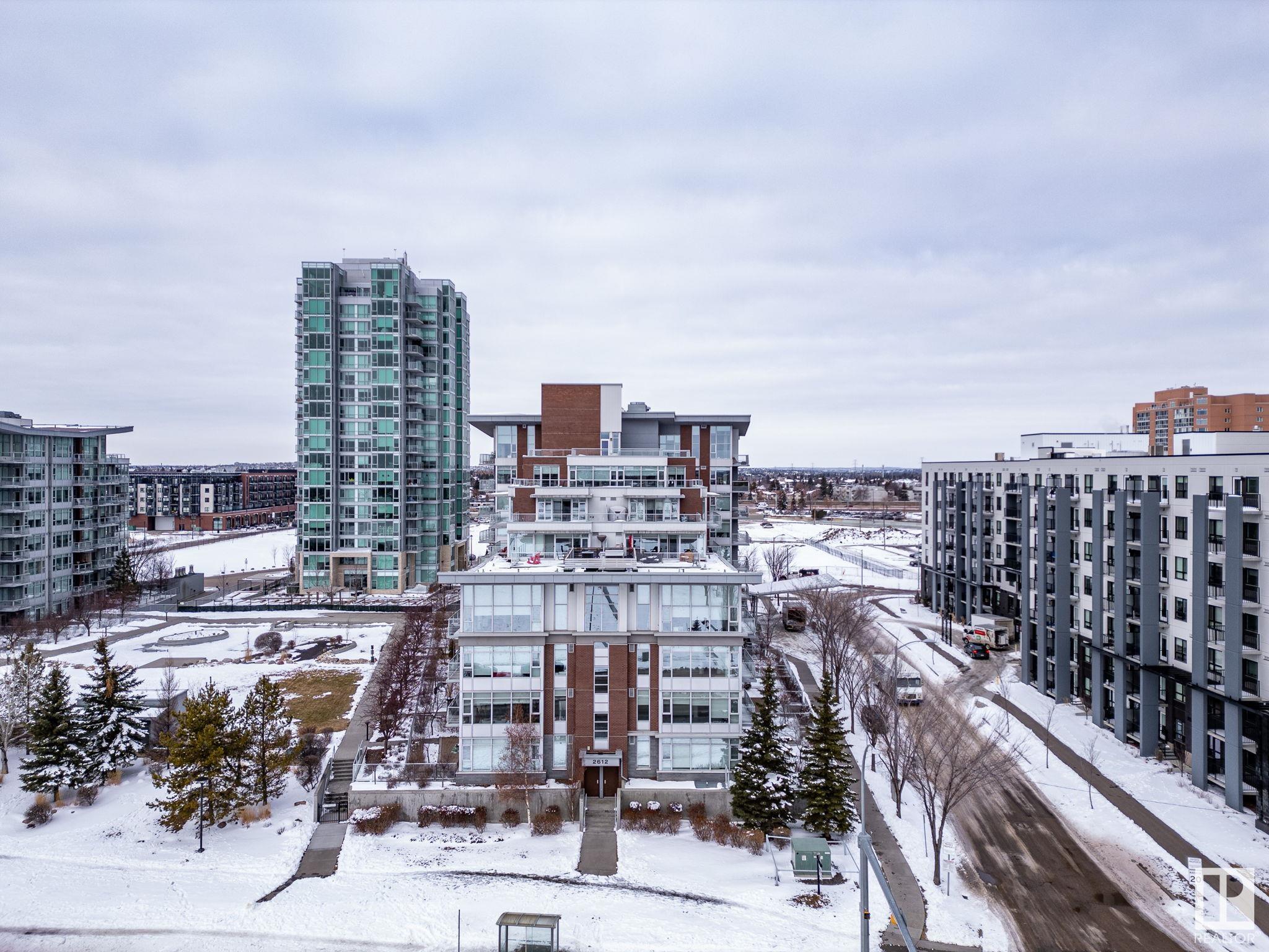 http://cdnparap120.paragonrels.com/ParagonImages/Property/p12/RAE/225341437/51/0/0/bab9f593de0827632a2445c8bf66569b/1/f388c258958769b7385452297f1877cc/225341437-b45f4c4e-3b20-48f6-bb3b-21a7746408c2.JPG