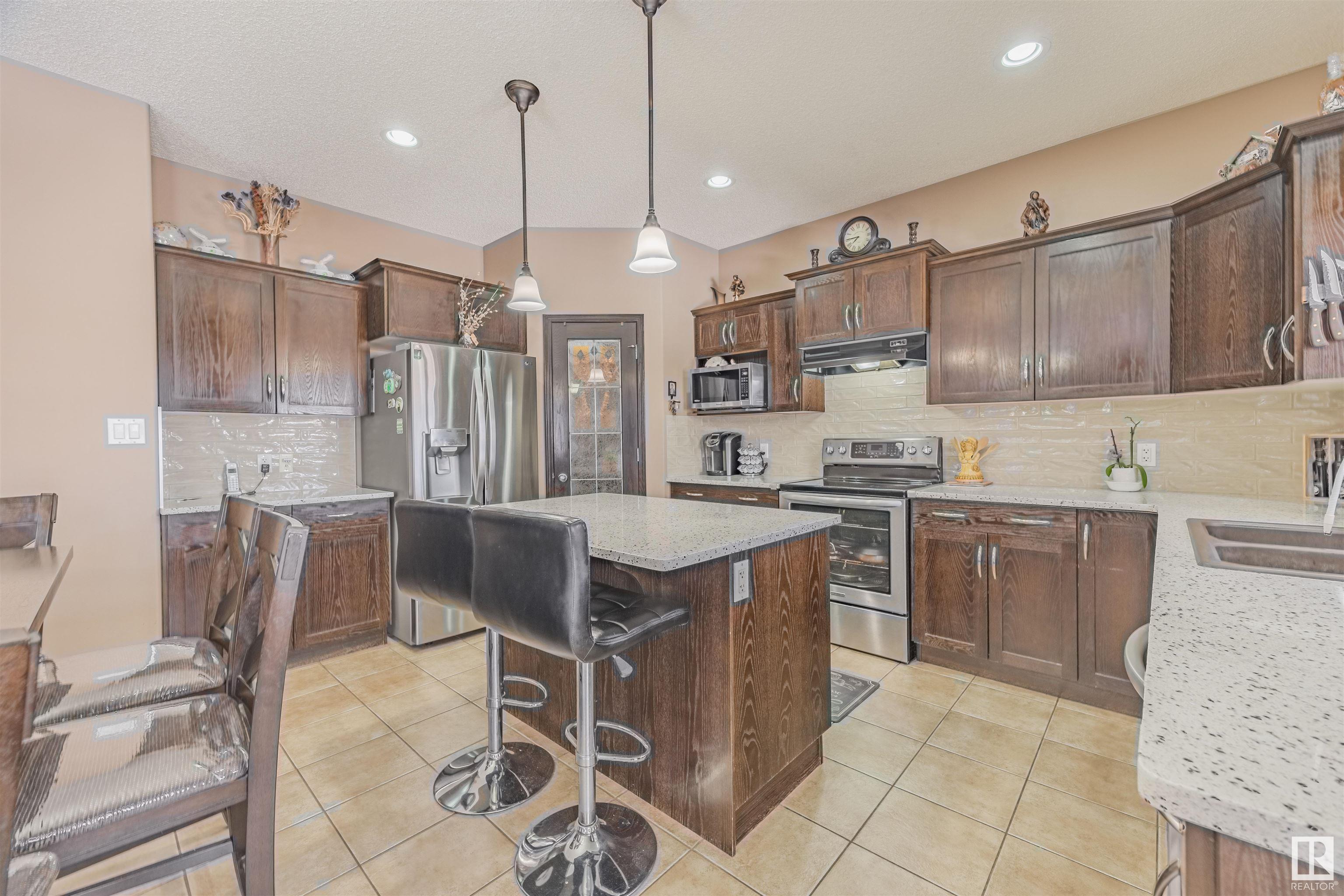 Photo 23 at 57 Homestead Crescent NW, Overlanders, Edmonton