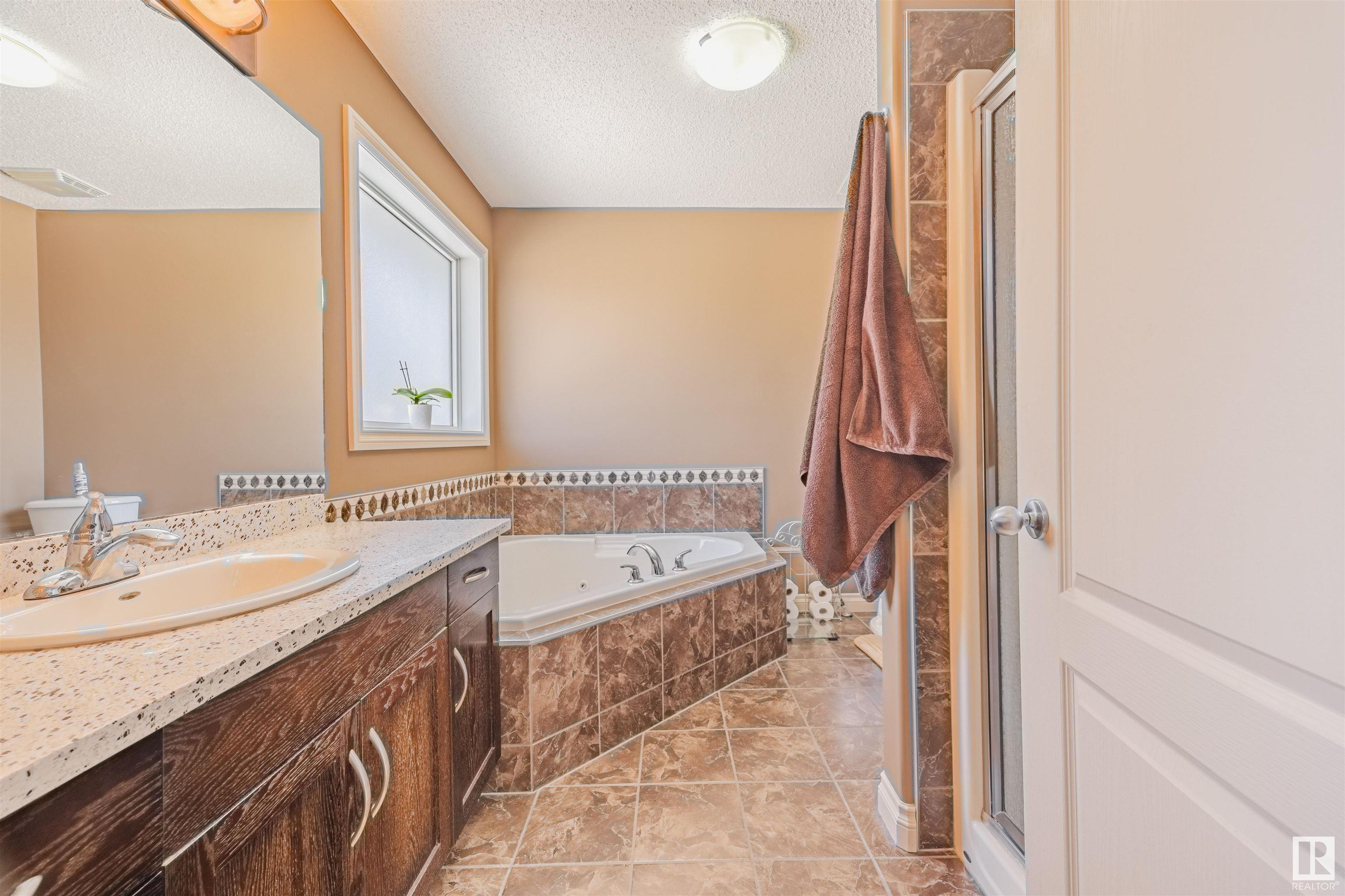 Photo 39 at 57 Homestead Crescent NW, Overlanders, Edmonton