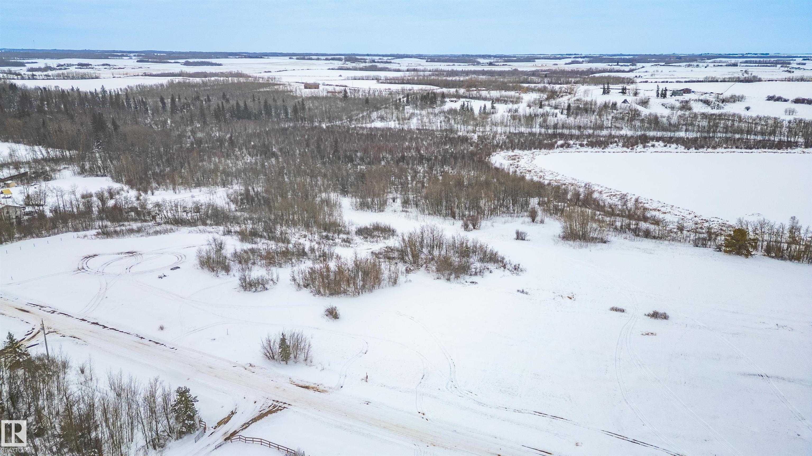 Photo 24 at 18 23329 Sh 651, Lily Lake Estates, Rural Sturgeon County