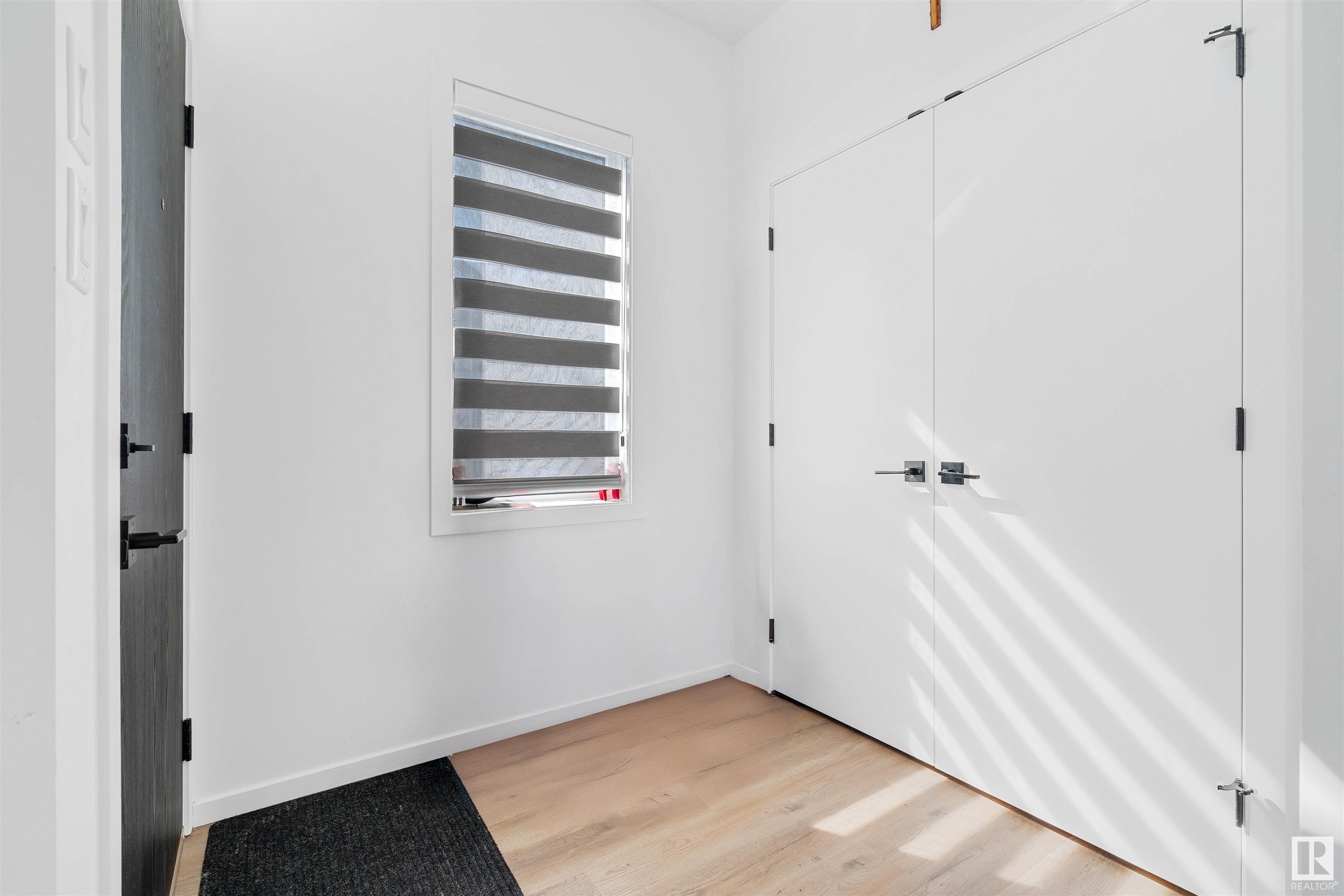 Photo 2 at 16204 102 Avenue NW, Britannia Youngstown, Edmonton