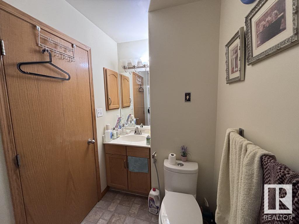Photo 18 at 479 Rainbow Crescent, Regency Park, Sherwood Park