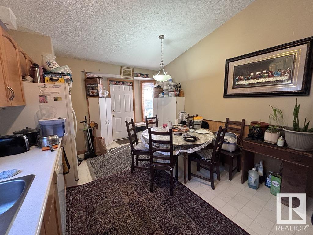 Photo 4 at 479 Rainbow Crescent, Regency Park, Sherwood Park