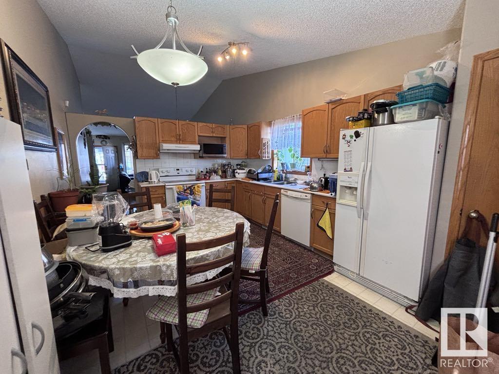 Photo 7 at 479 Rainbow Crescent, Regency Park, Sherwood Park