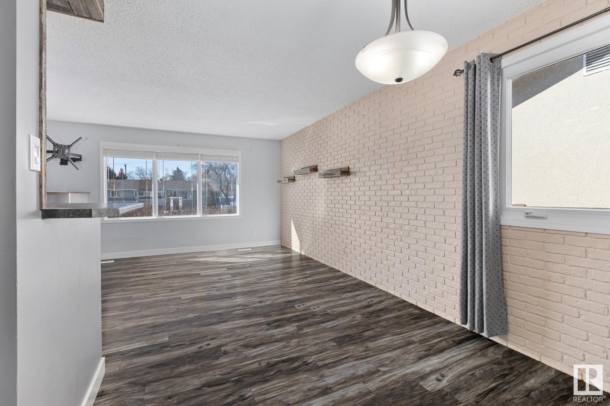 Photo 12 at 10116 104 Avenue, Morinville