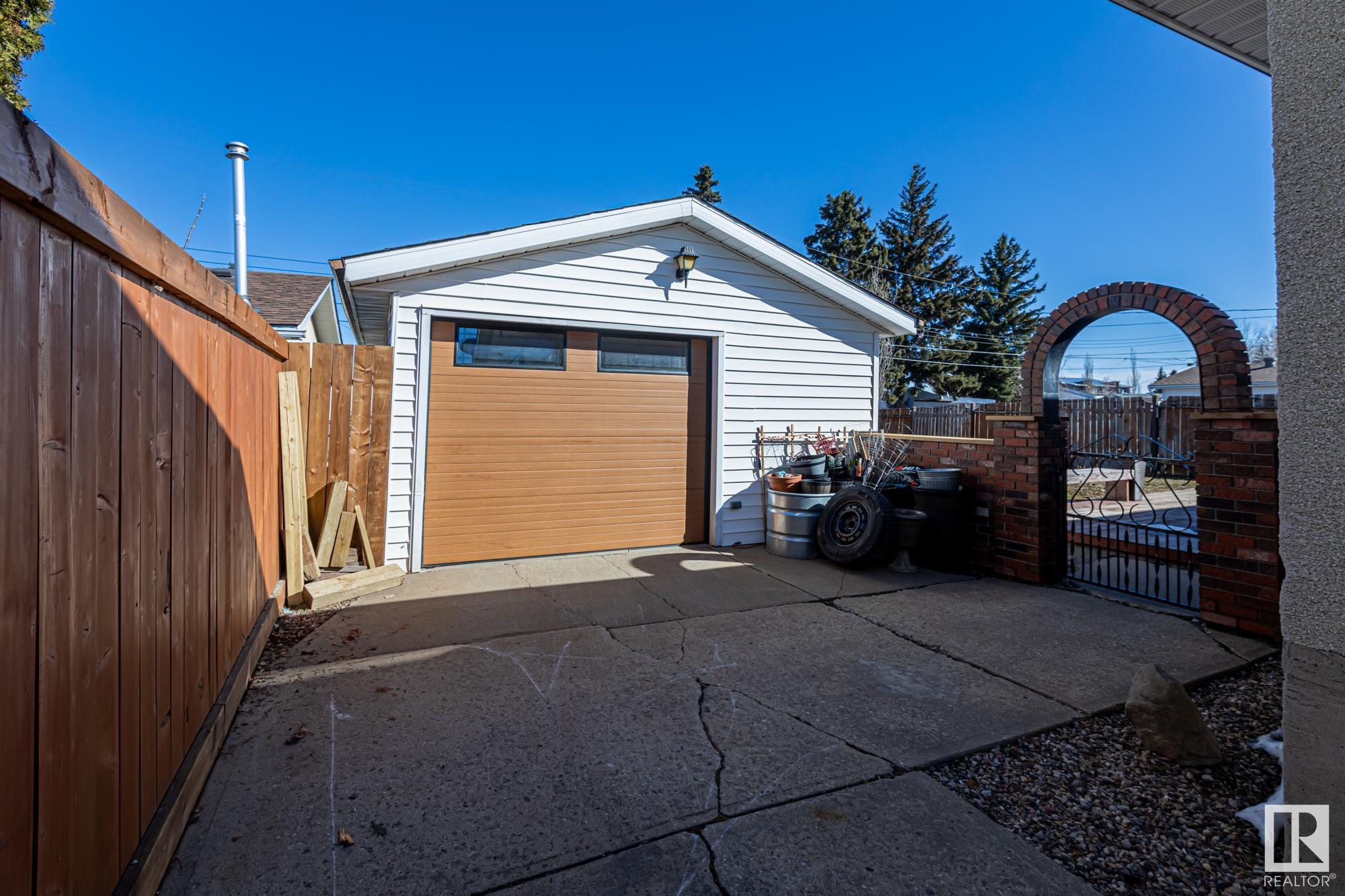 Photo 38 at 10116 104 Avenue, Morinville