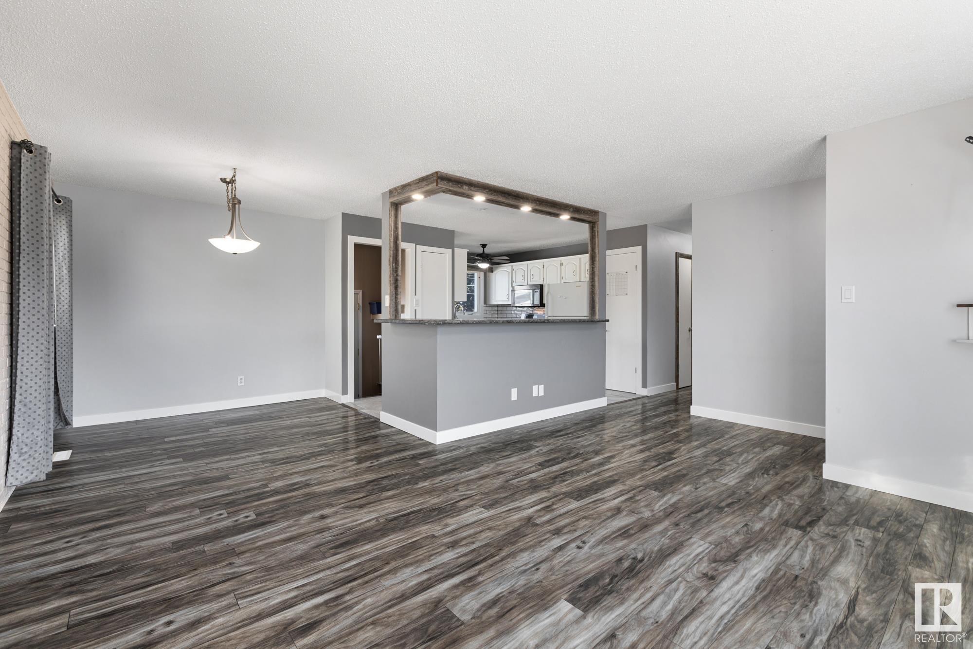 Photo 8 at 10116 104 Avenue, Morinville