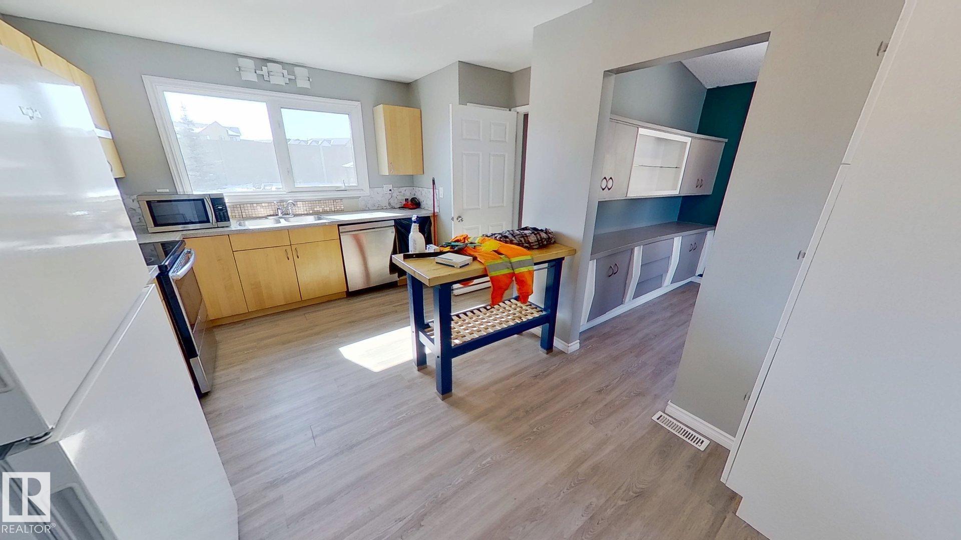 Photo 6 at 12 Ivy Crescent, Maplewood, Sherwood Park