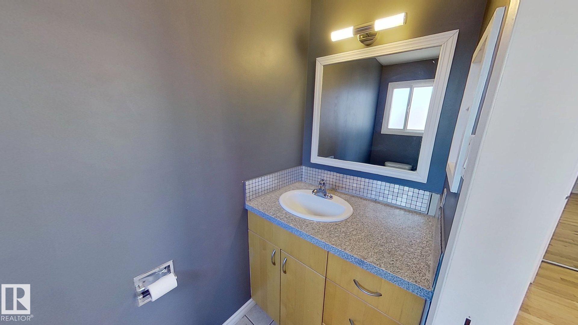 Photo 9 at 12 Ivy Crescent, Maplewood, Sherwood Park