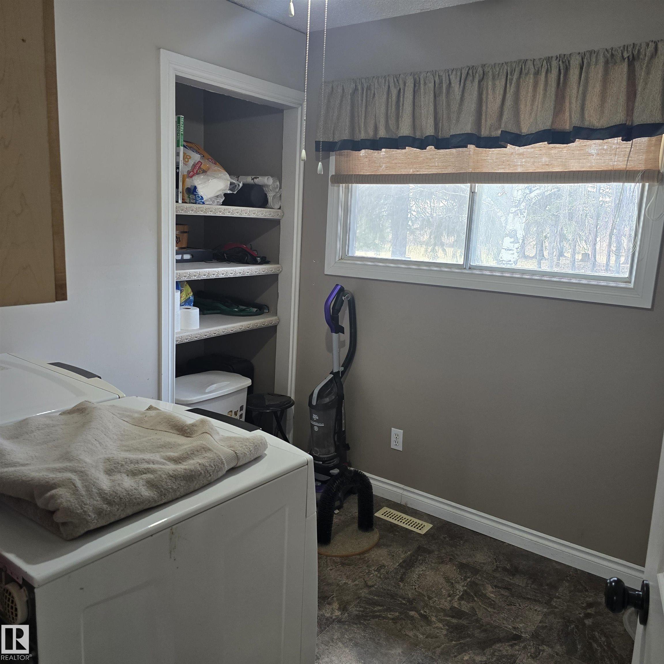 Photo 36 at A49523 Rge Road 261, None, Rural Leduc County