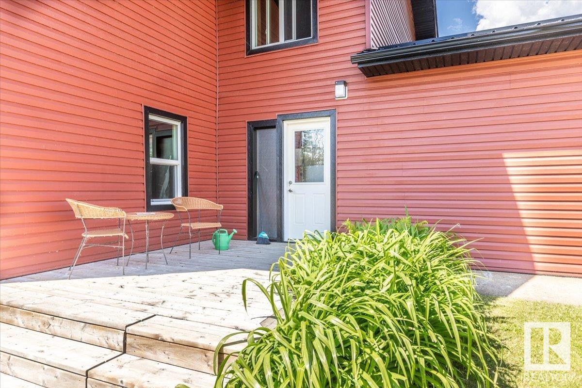 Photo 2 at #10 48031 Rge Rd 271, Wizard Lake Estates, Rural Leduc County