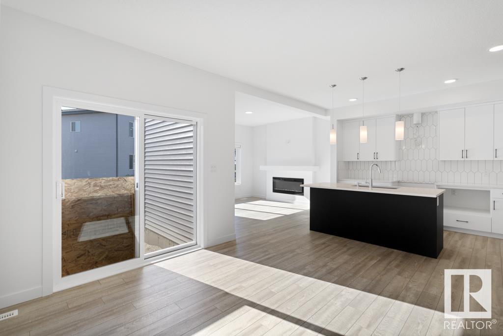 Photo 16 at 19007 20 Avenue Nw, River's Edge, Edmonton