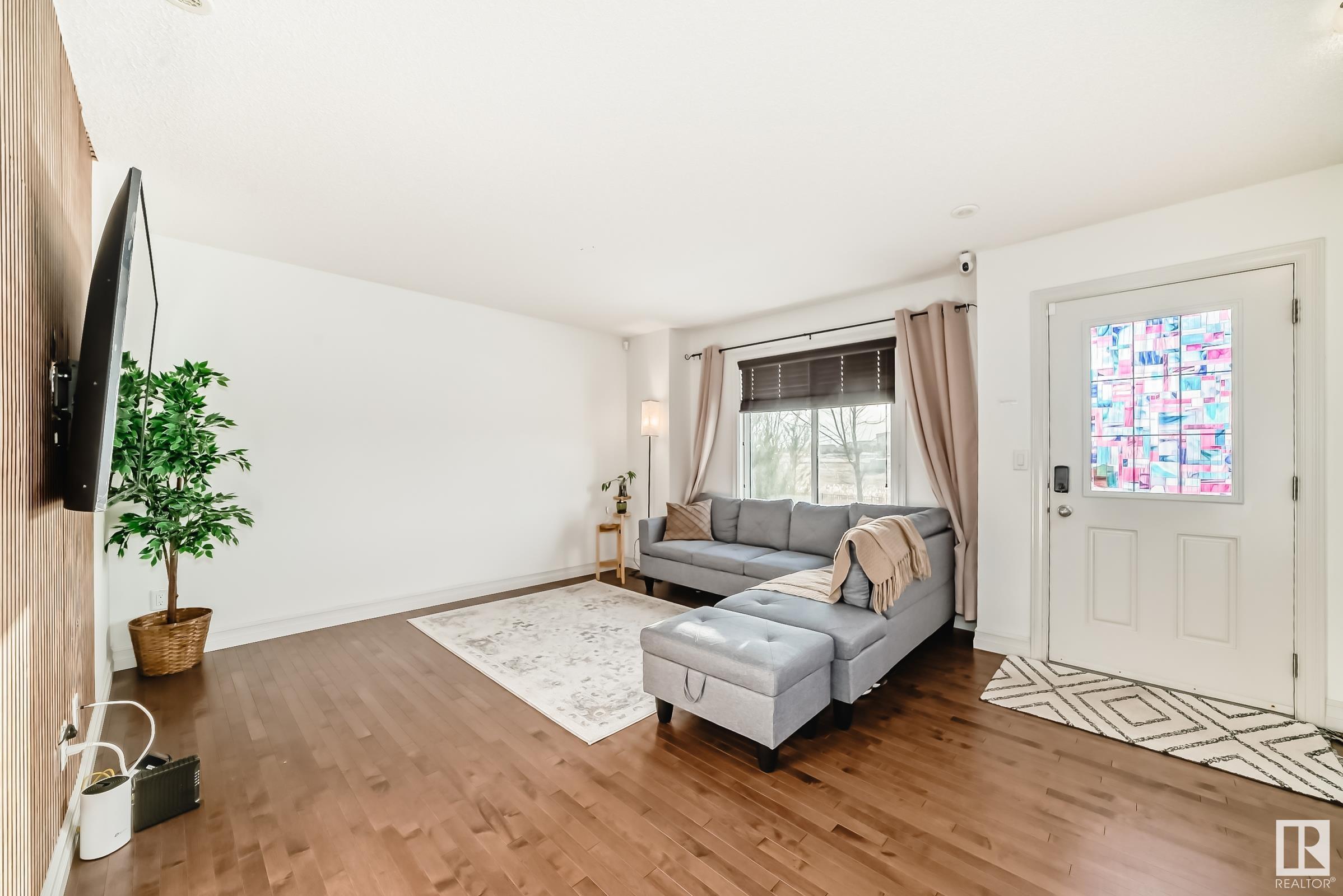 Photo 8 at 118 - 3625 144 Avenue Nw, Clareview Town Centre, Edmonton