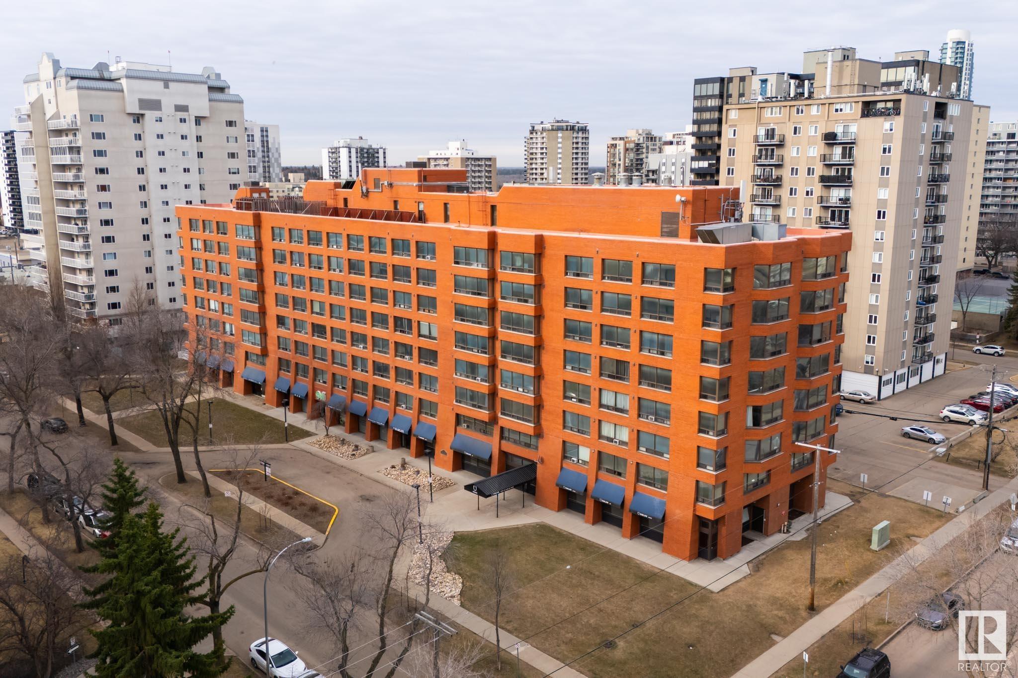 216 - 10160 114 Street Nw, Wîhkwêntôwin, Edmonton 