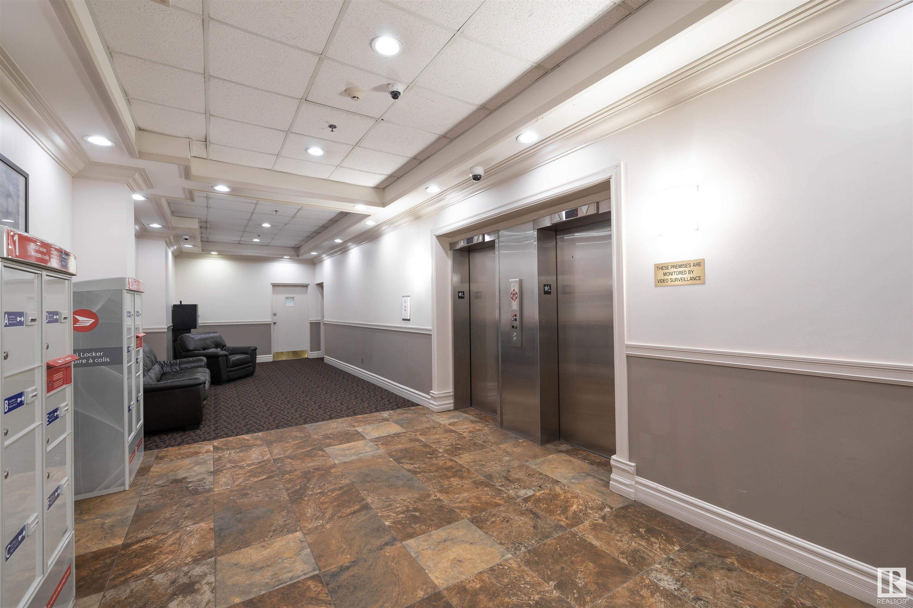 Photo 3 at 216 - 10160 114 Street Nw, Wîhkwêntôwin, Edmonton
