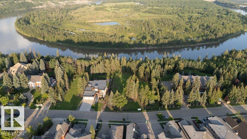 http://cdnparap120.paragonrels.com/ParagonImages/Property/p12/RAE/225343845/19/0/0/319716dae86896b115a23366c8e10fca/1/2ddb78439fc1b7ed43eeb876eb982dc3/225343845-727e7aad-f0fe-4dfc-b473-182ef52c65a9.JPG