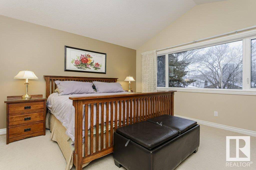 http://cdnparap120.paragonrels.com/ParagonImages/Property/p12/RAE/225344113/27/0/0/1f100548e85ccc42c156c34bf8dc75ce/1/cf67dd703f31ea27ca41e9f47e3aa8df/225344113-53b0bb9a-c9fa-42e6-9f5d-235a11bb57a9.JPG
