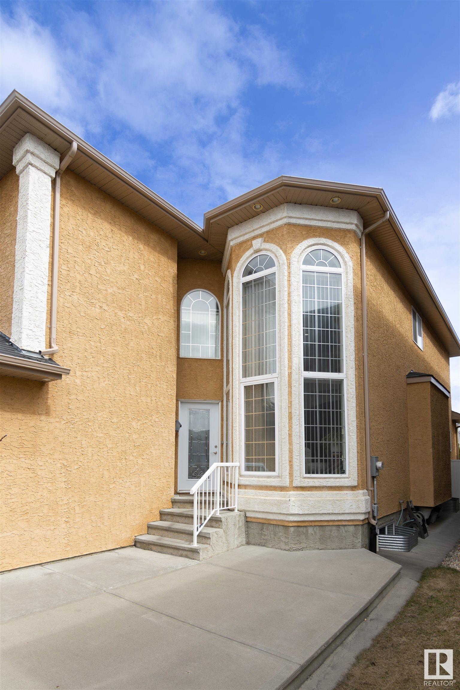 Photo 2 at 15743 95 Street NW, Eaux Claires, Edmonton