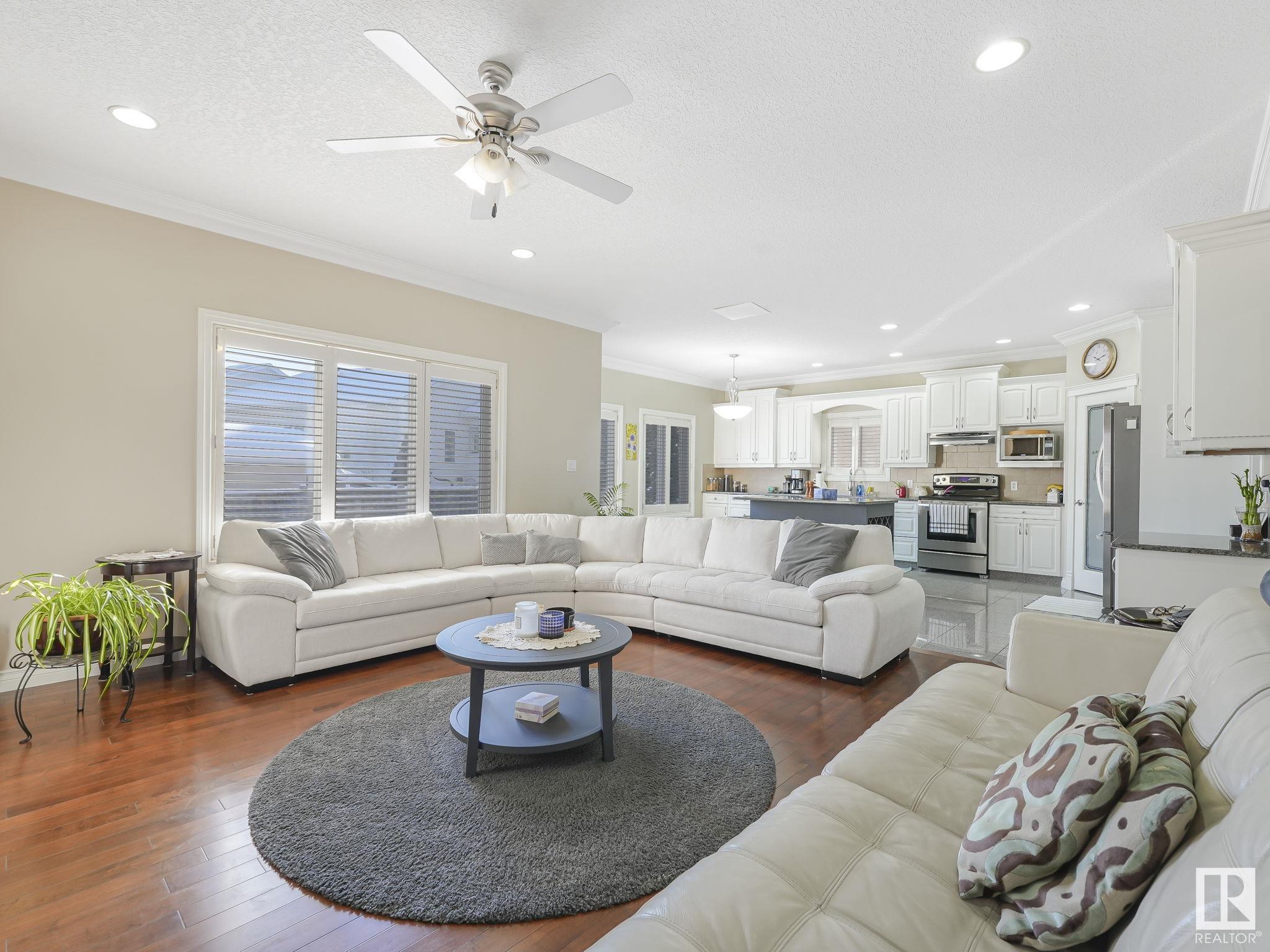 Photo 14 at 15743 95 Street NW, Eaux Claires, Edmonton