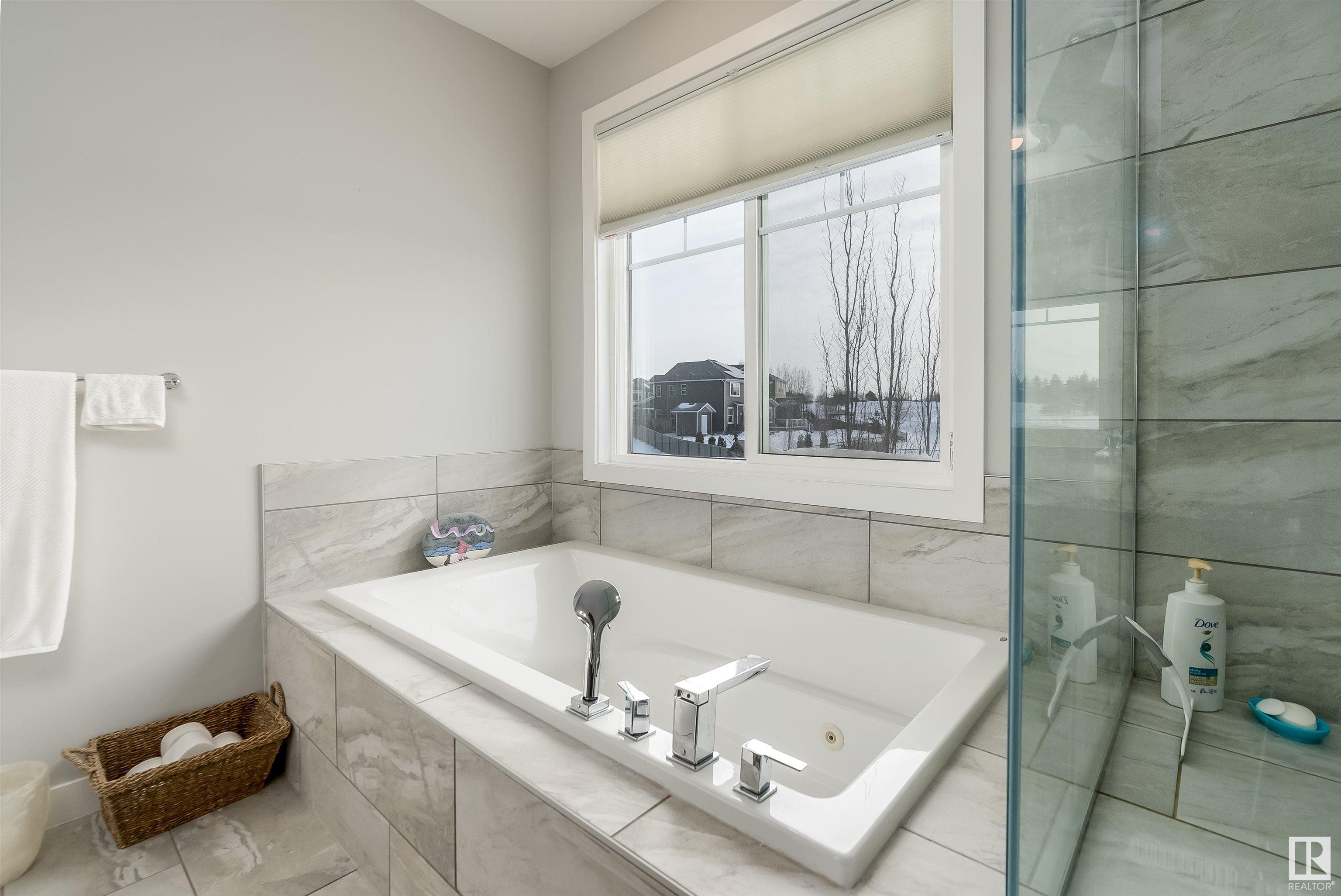 Photo 37 at 50 Rosemount Boulevard, Coloniale Estates, Beaumont