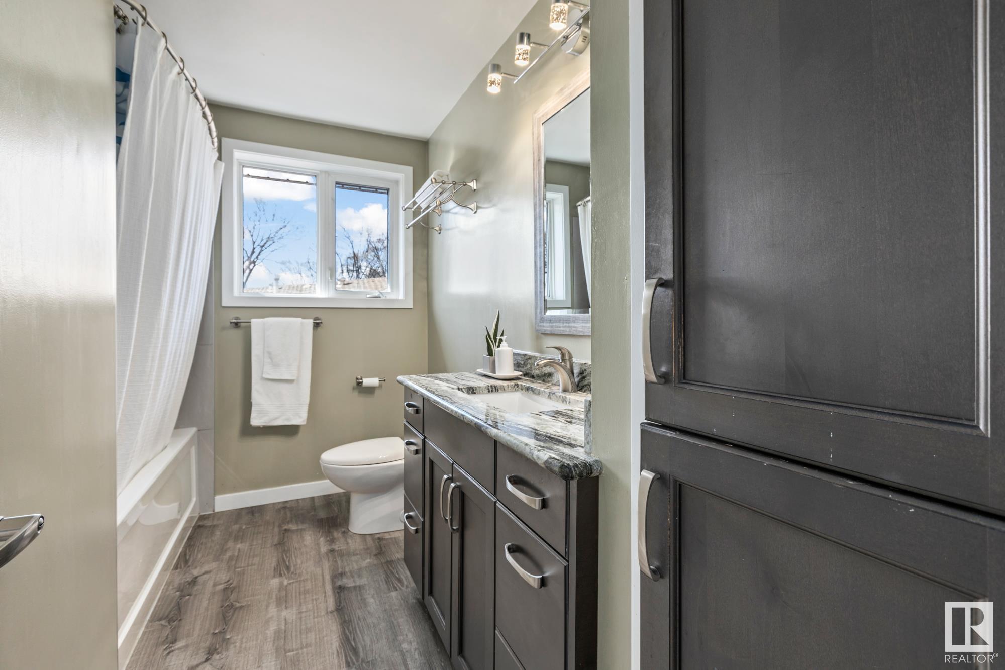 Photo 19 at 9513 81 Street Nw, Holyrood, Edmonton