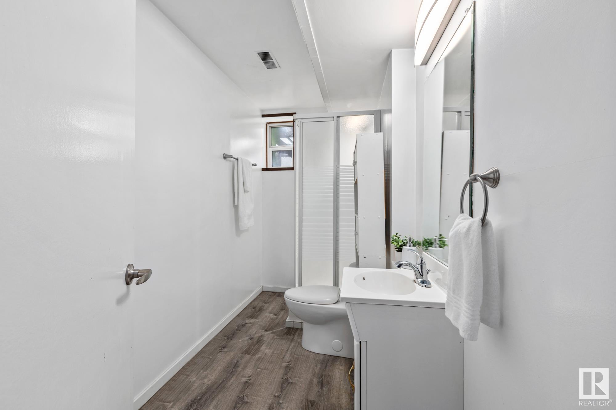 Photo 30 at 9513 81 Street Nw, Holyrood, Edmonton