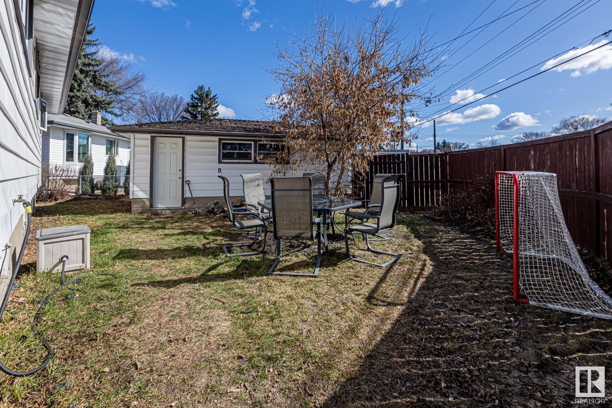Photo 32 at 9513 81 Street Nw, Holyrood, Edmonton