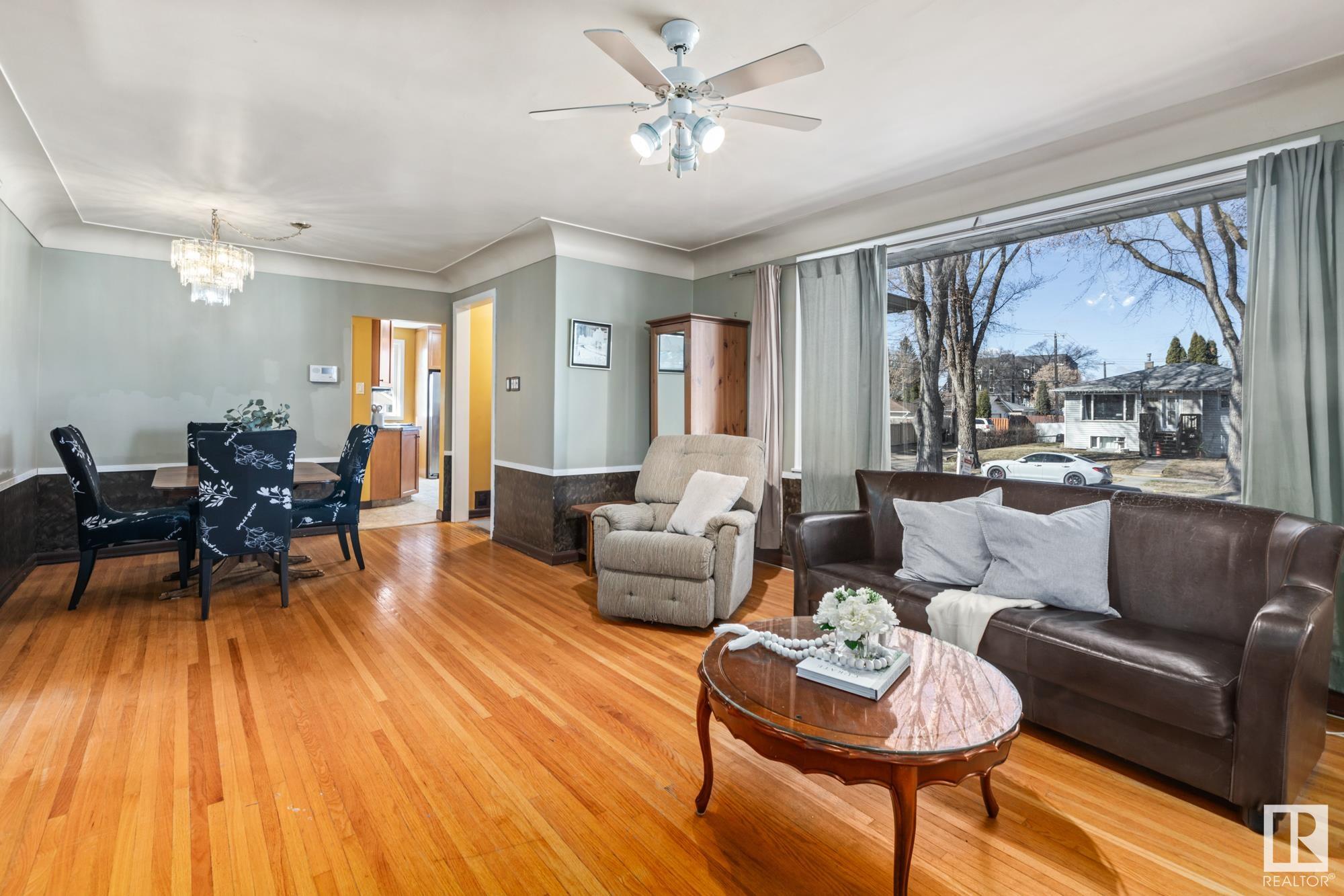 Photo 7 at 9513 81 Street Nw, Holyrood, Edmonton