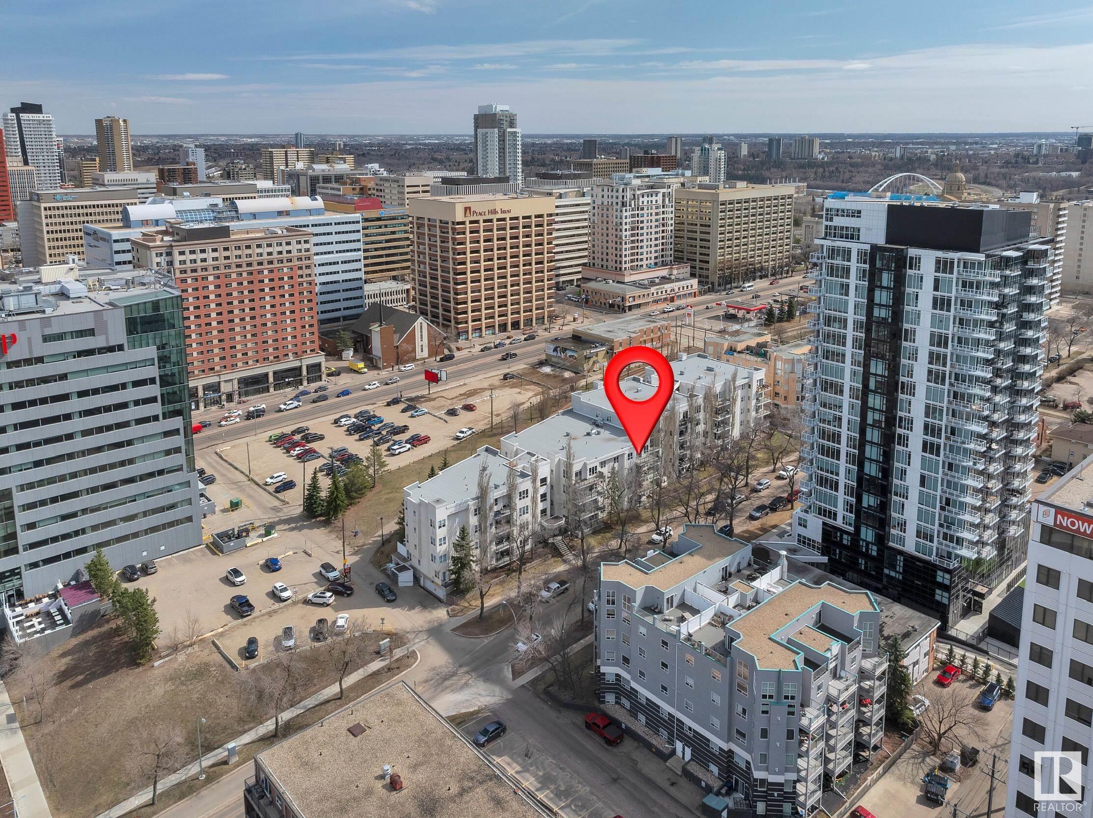Photo 25 at 413 - 10033 110 Street Nw, Wîhkwêntôwin, Edmonton
