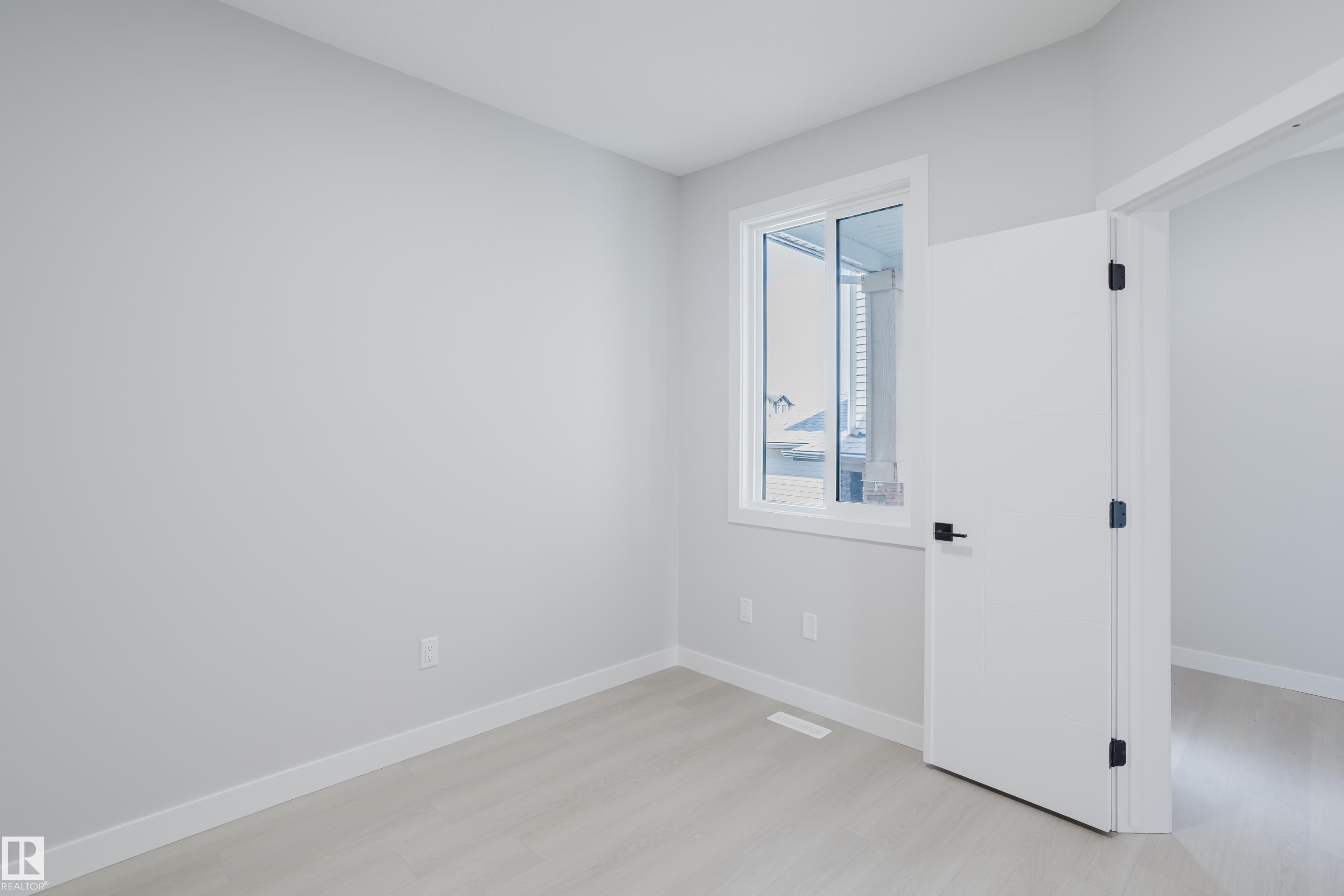 Photo 9 at 147 Caledonia Drive, Tribute, Leduc