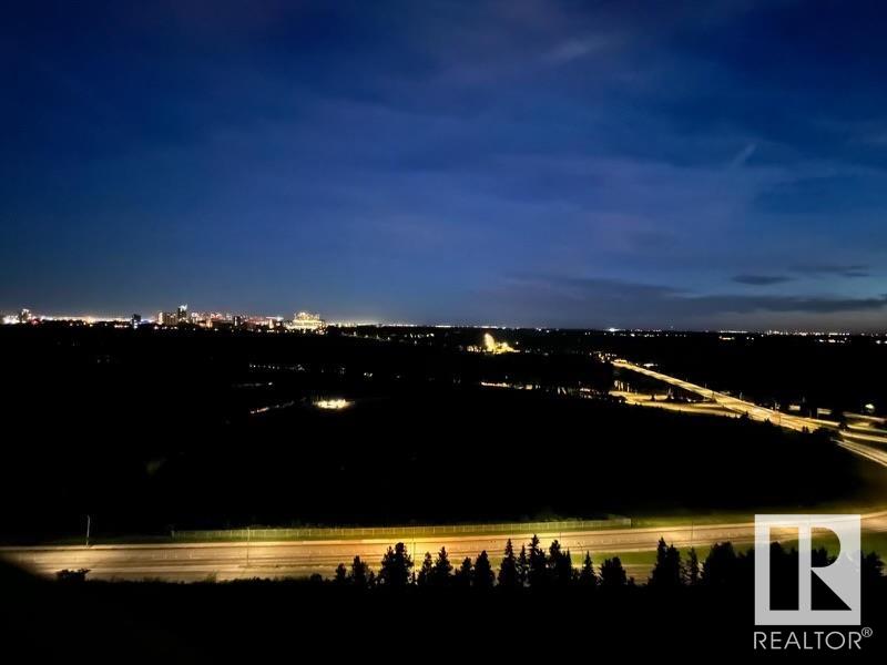 http://cdnparap120.paragonrels.com/ParagonImages/Property/p12/RAE/225344710/3/0/0/4d4e7a314ae05780ecdf7703ac493bde/1/ed35f1723a5ebcfc3b1a5883c4584bae/225344710-4B96E8D6-5DE4-48F4-AF7A-34B383098F4E.JPG