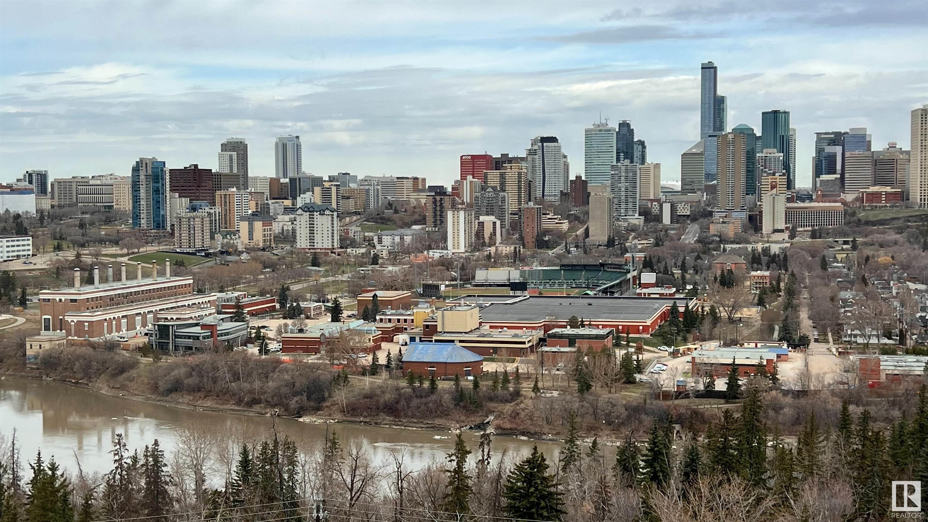 http://cdnparap120.paragonrels.com/ParagonImages/Property/p12/RAE/225344738/54/0/0/55882ef3f06d9b024ef8751dc1439228/1/f78432351f72f0d43e88e2e6b5c77f13/225344738-d79c9e57-e601-47ac-aabb-5e8c43a45aba.JPG