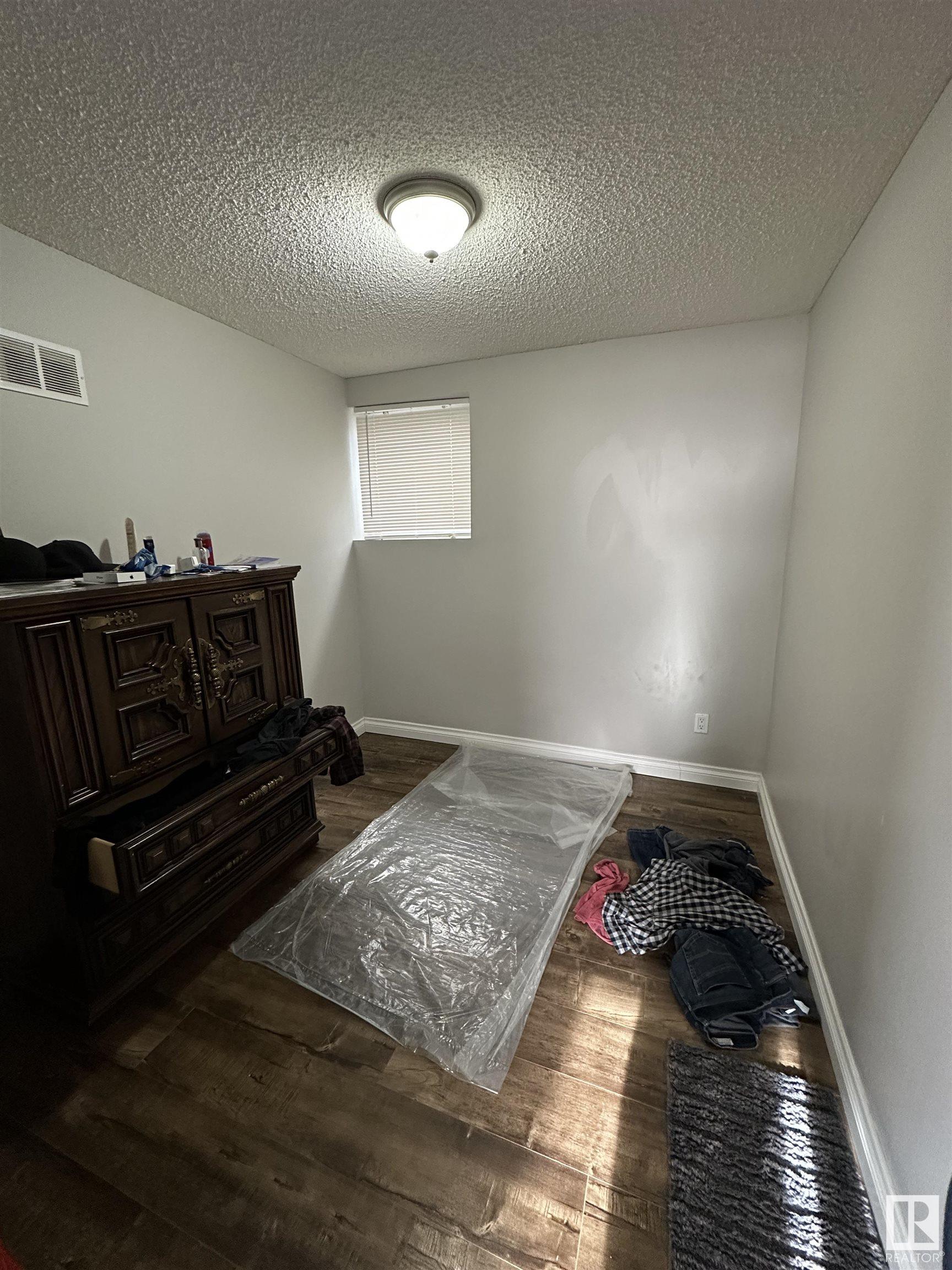 Photo 23 at 9546 108a Avenue Nw, Mccauley, Edmonton