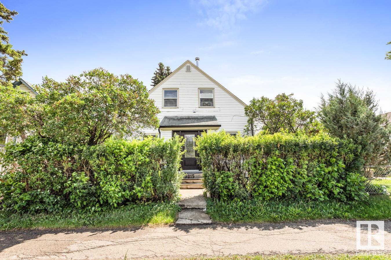 9815 76 Avenue Nw, Ritchie, Edmonton 2